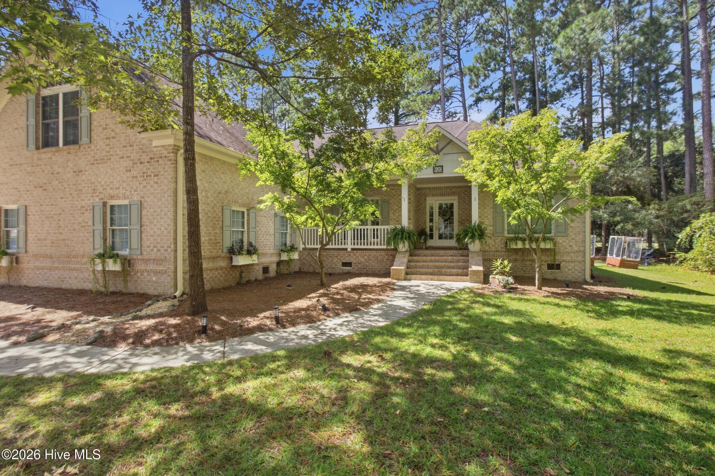 Front - 920 Crooked Creek Drive, New Bern, NC 28560