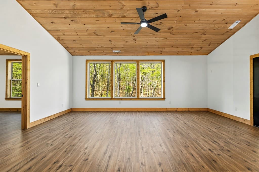Single Family Residence at 342 Hunter Ridge, Murphy, NC 28906, photo 17 of 82