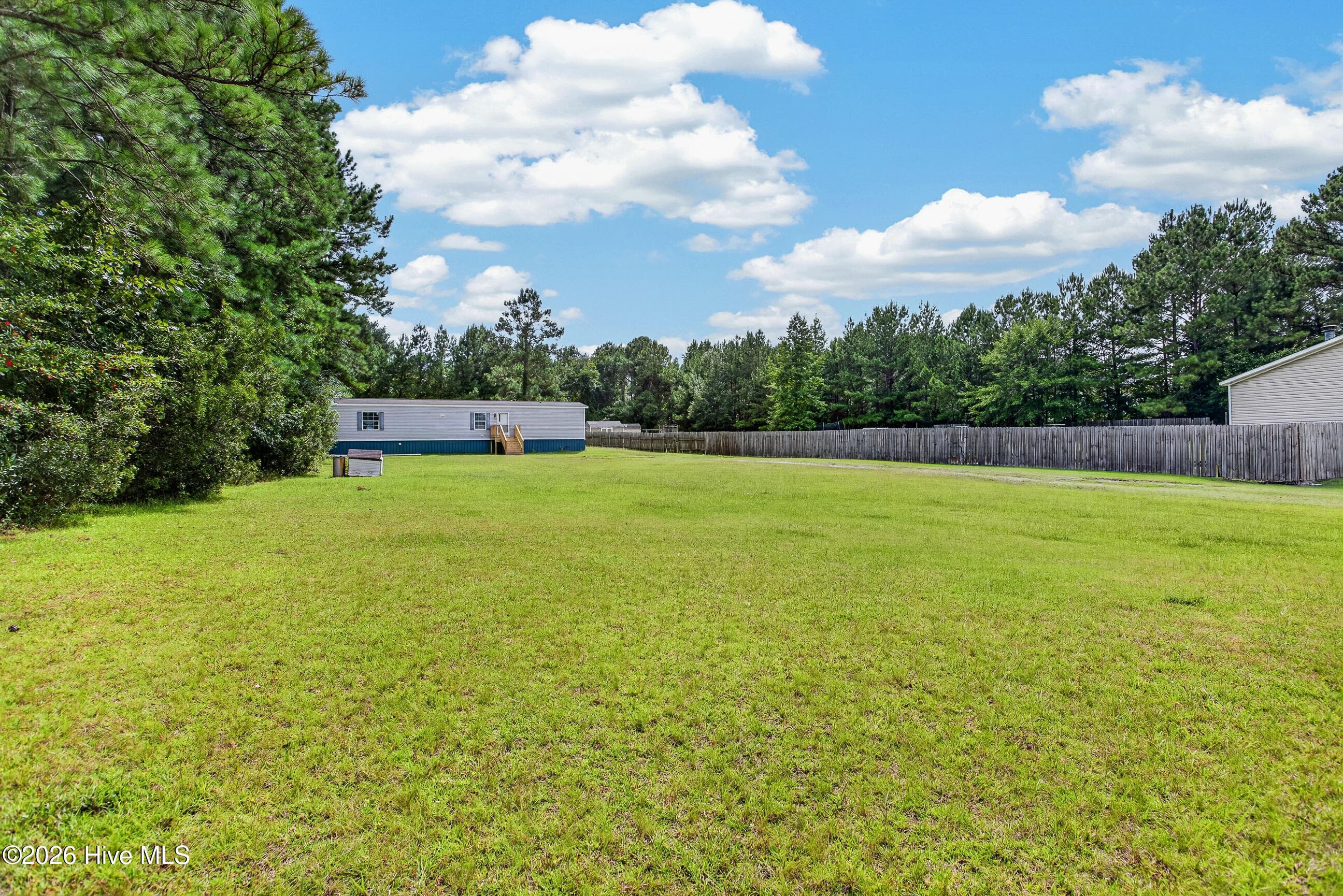 125 Woodleaf Lane, Jacksonville, NC 28540