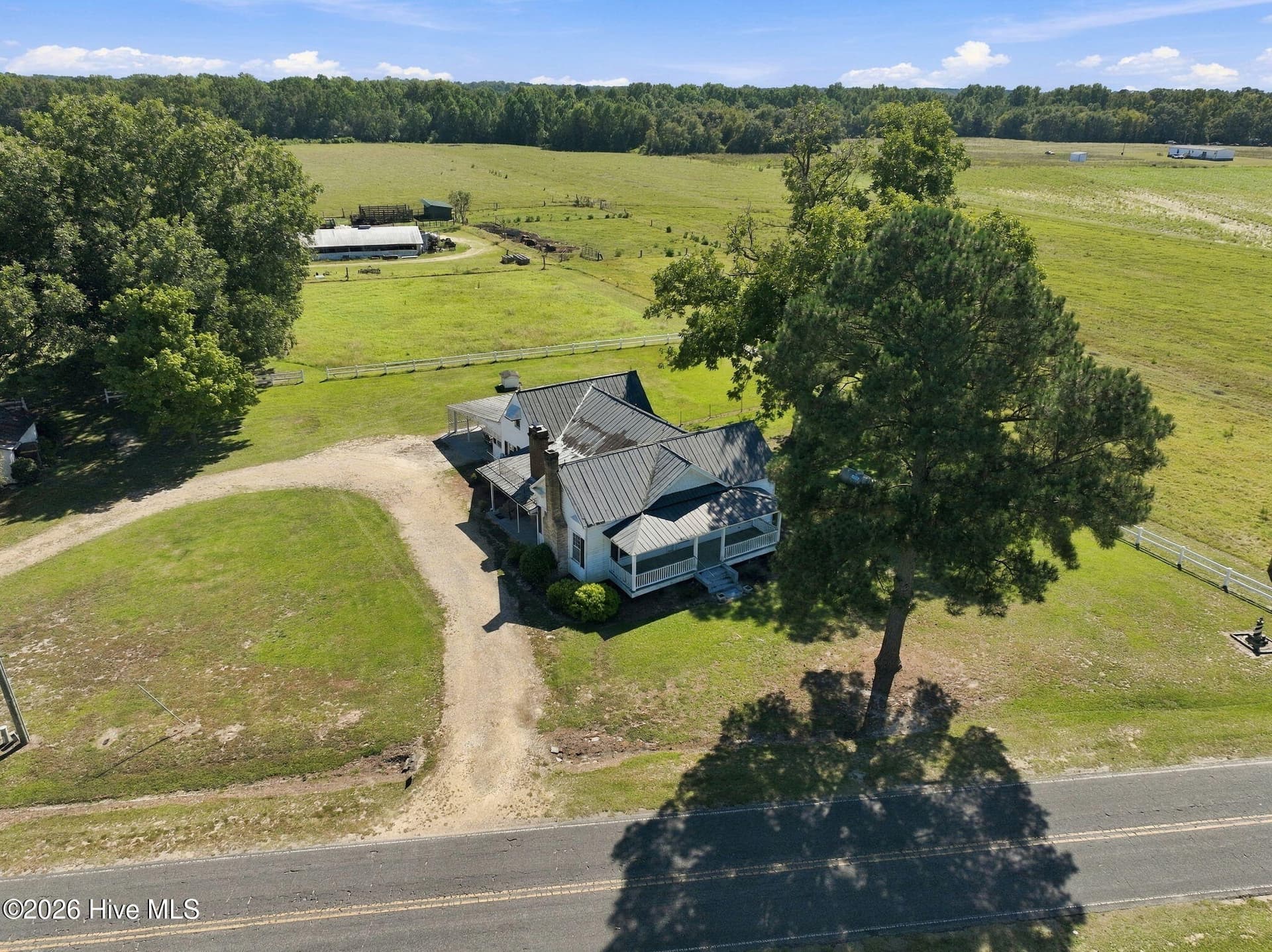 Single Family Residence at 727 Share Cake Road, Clinton, NC 28328, photo 27 of 29