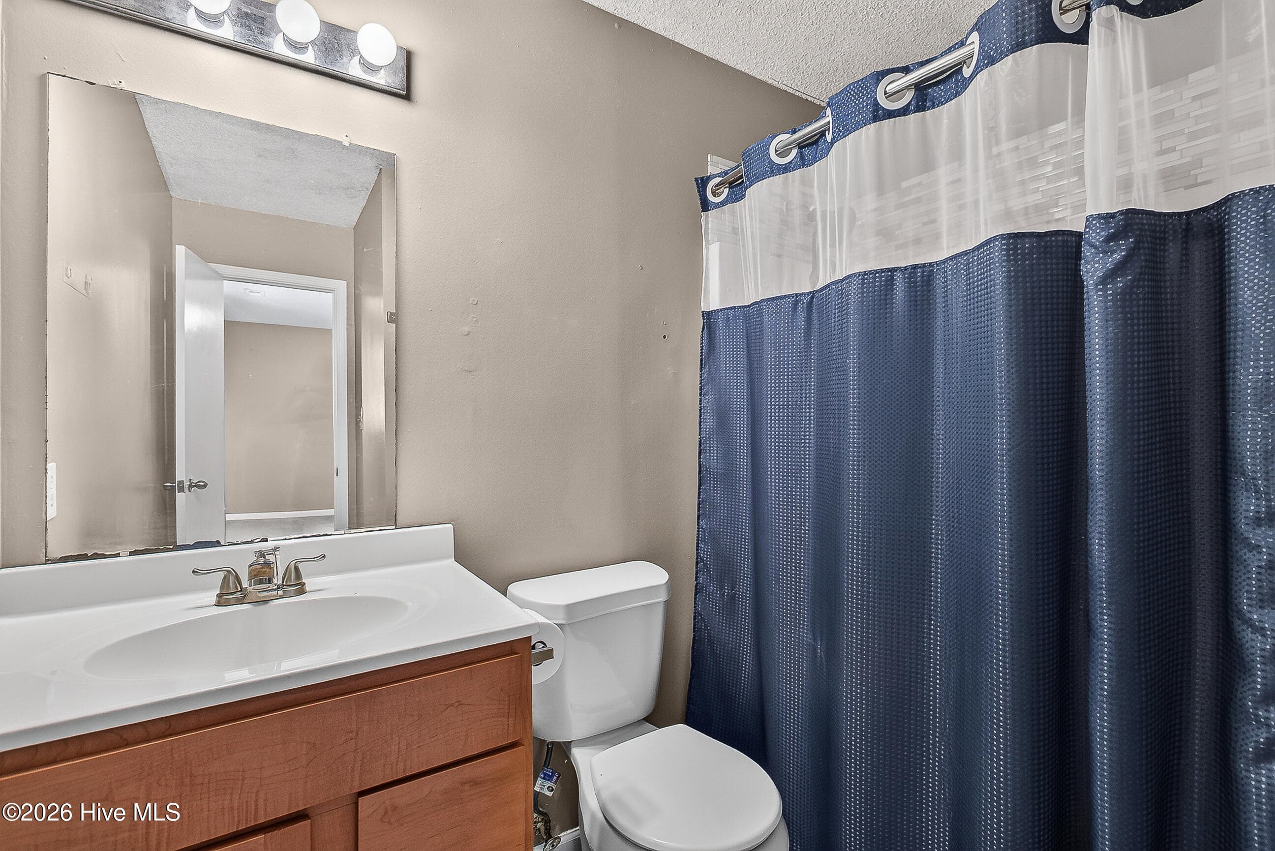 306 Drummer Kellum Road, Jacksonville, NC 28546