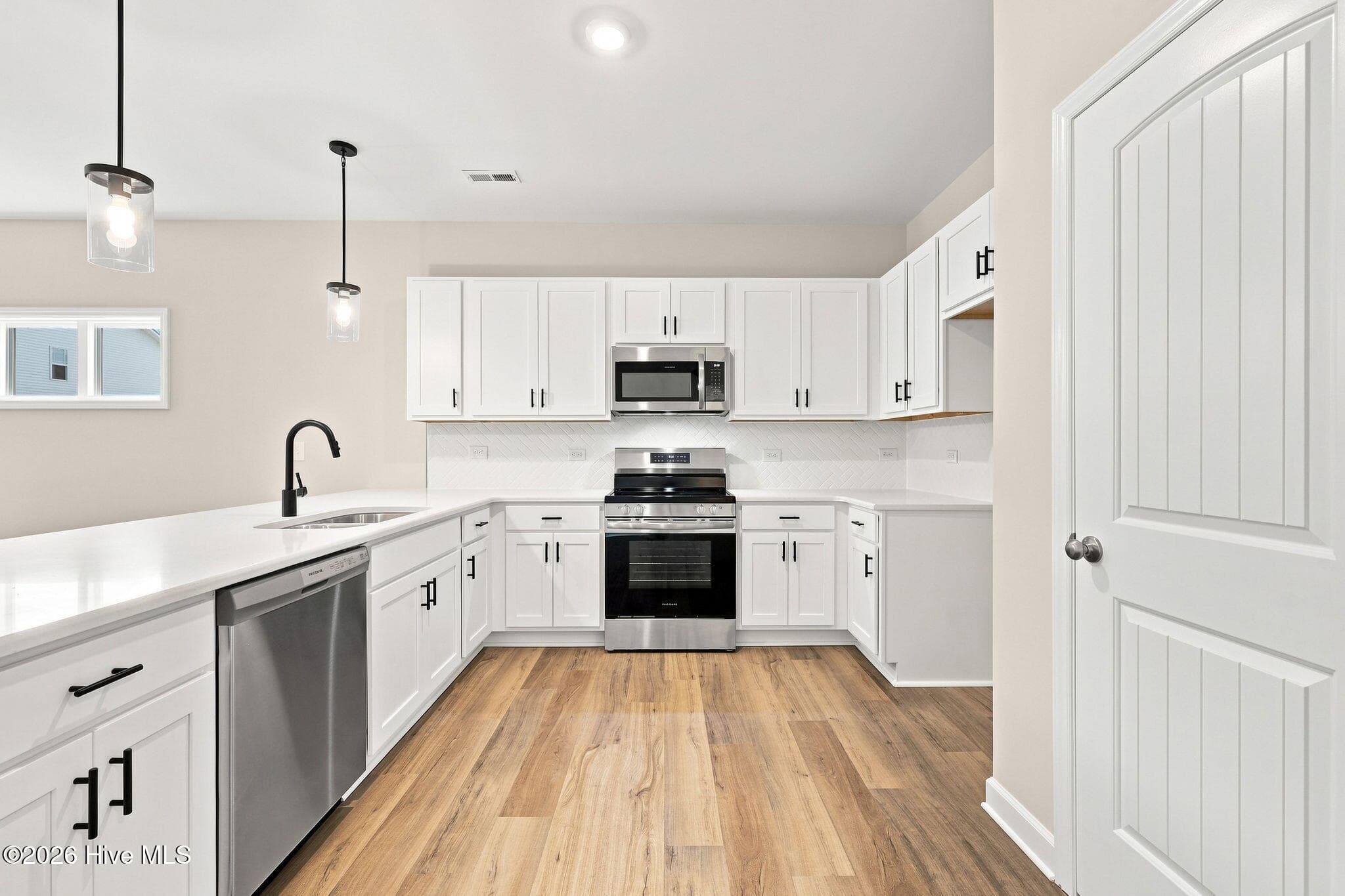 Single Family Residence at 987 Rialto Lane, Ayden, NC 28513, photo 14 of 68