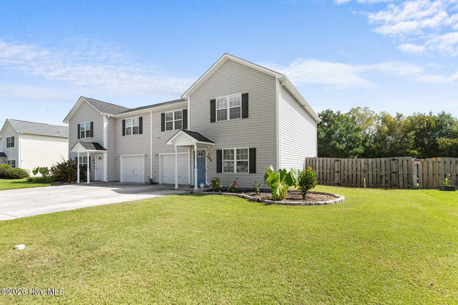 Townhouse at 244 Smallwood Road, Hubert, NC 28539, photo 2 of 32