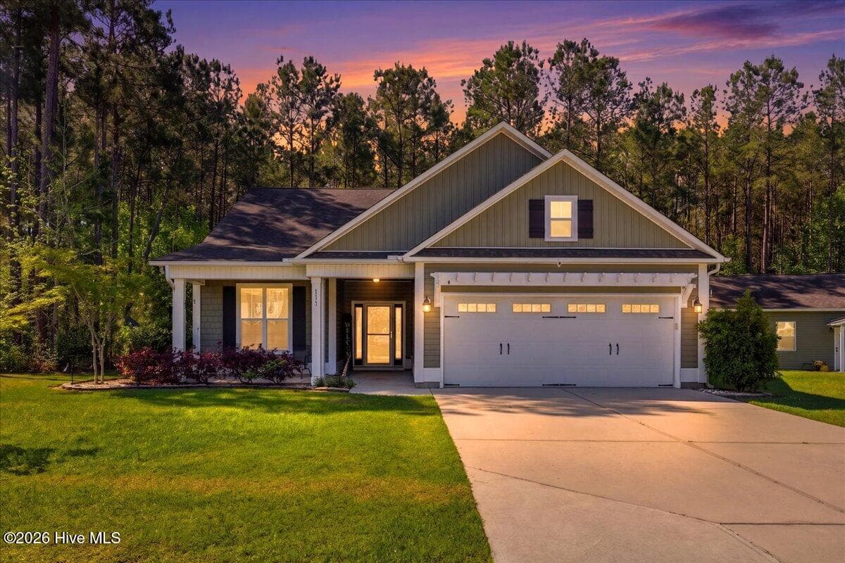 Single Family Residence at 111 W Huckleberry Way, Rocky Point, NC 28457, photo 5 of 52