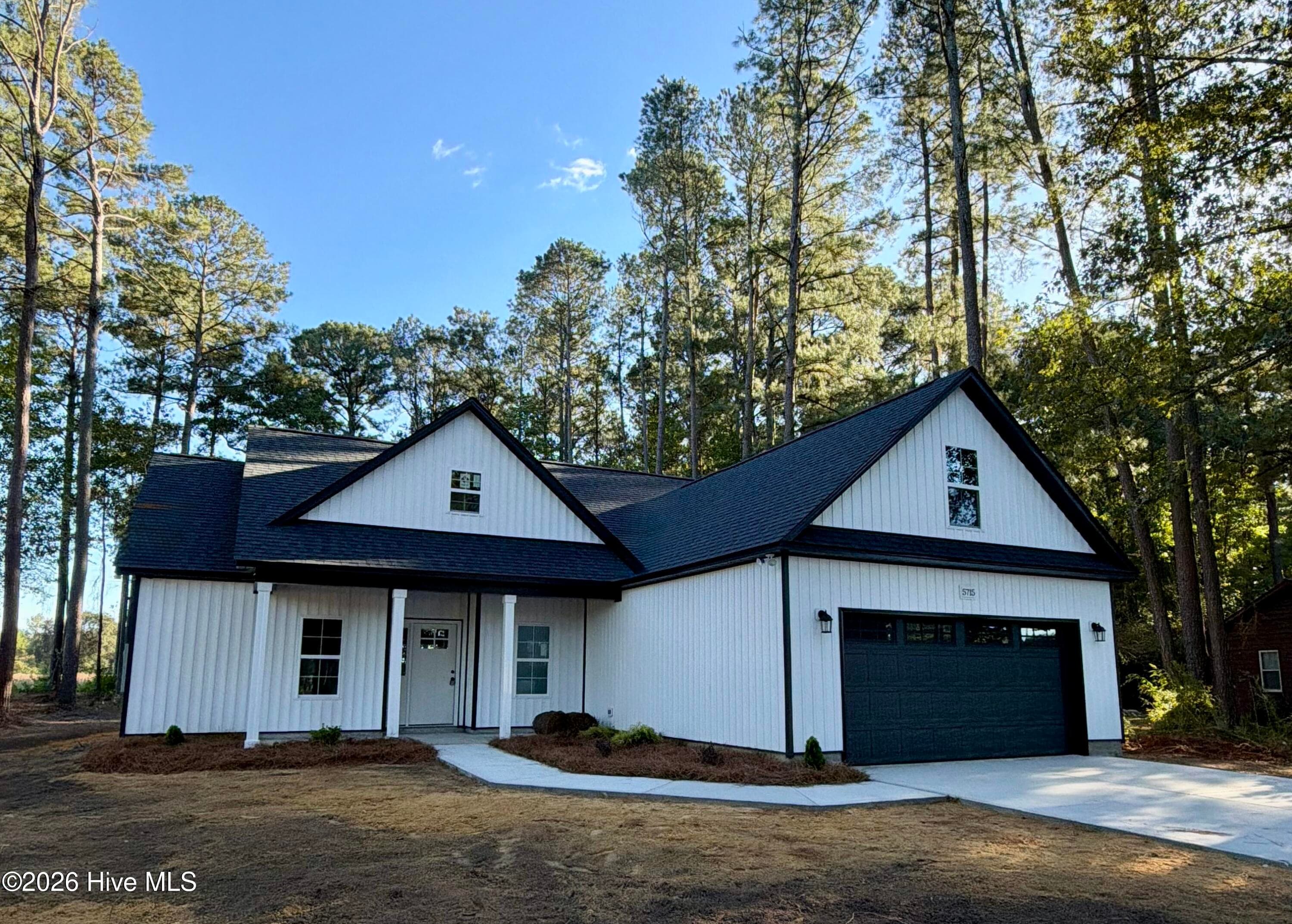Single Family Residence at 5715 Edith Road, Ayden, NC 28513, photo 6 of 26