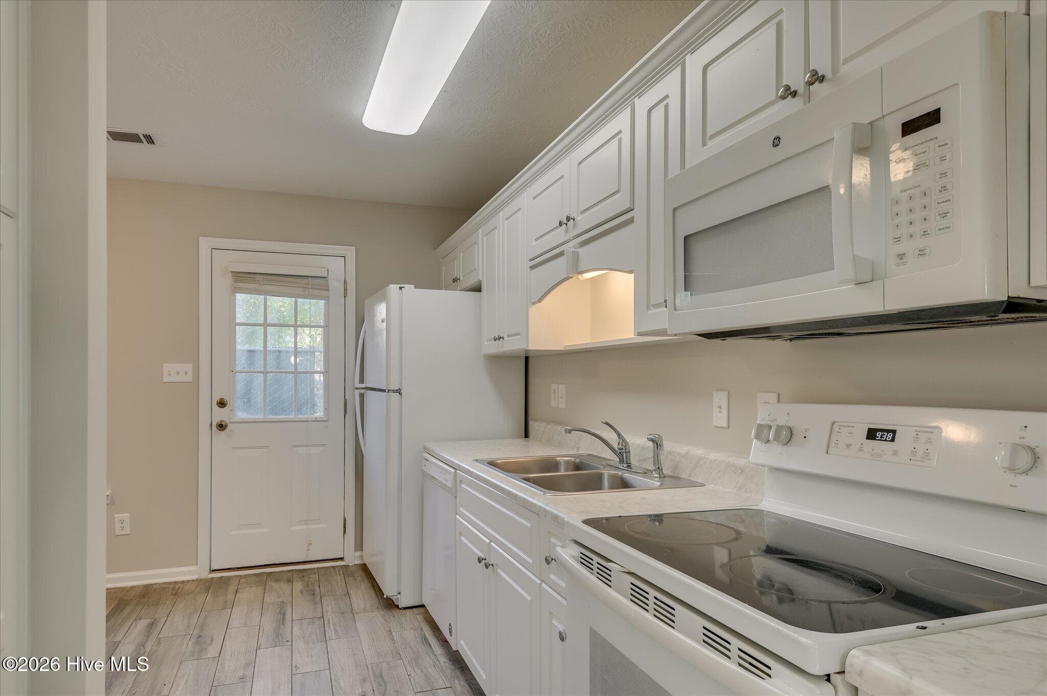 Townhouse at 660 Brook Trail, Evans, GA 30809, photo 13 of 28