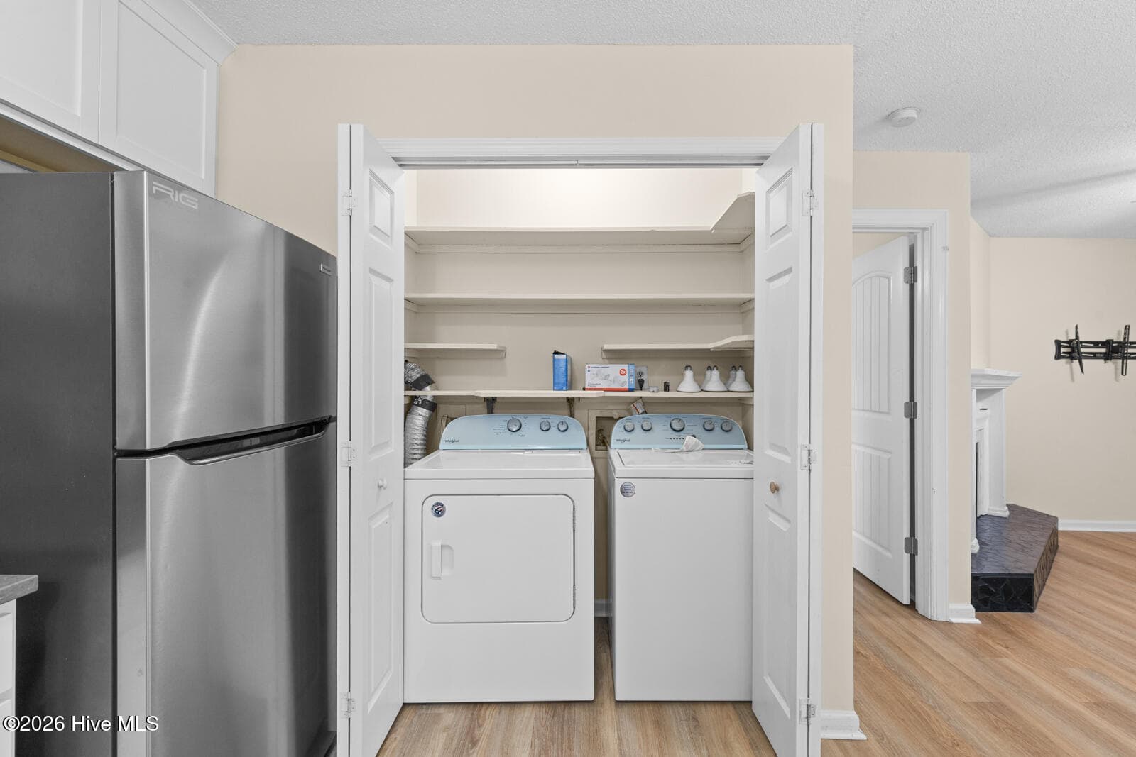416 W Willis Landing Road, Hubert, NC 28539