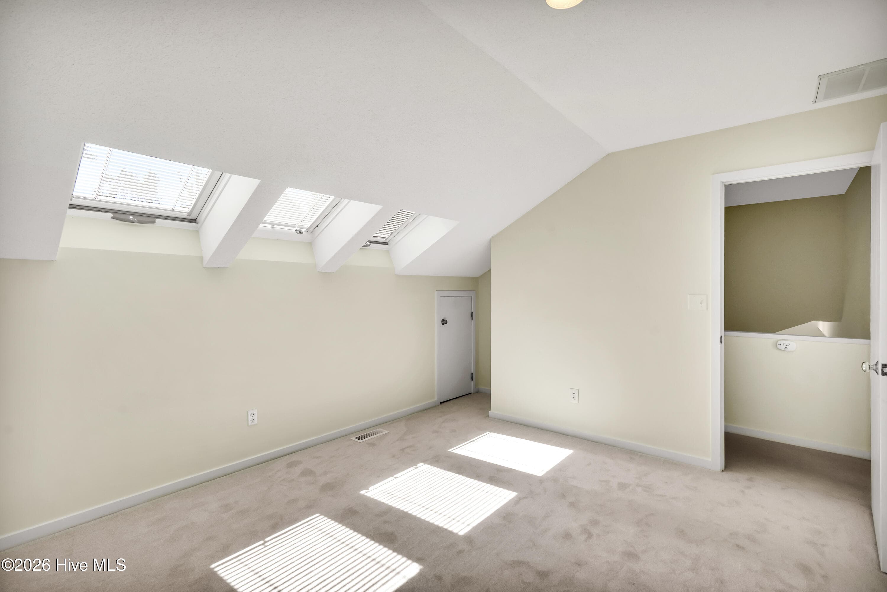 Townhouse at 1433 Villa Place E, Wilmington, NC 28409, photo 35 of 53