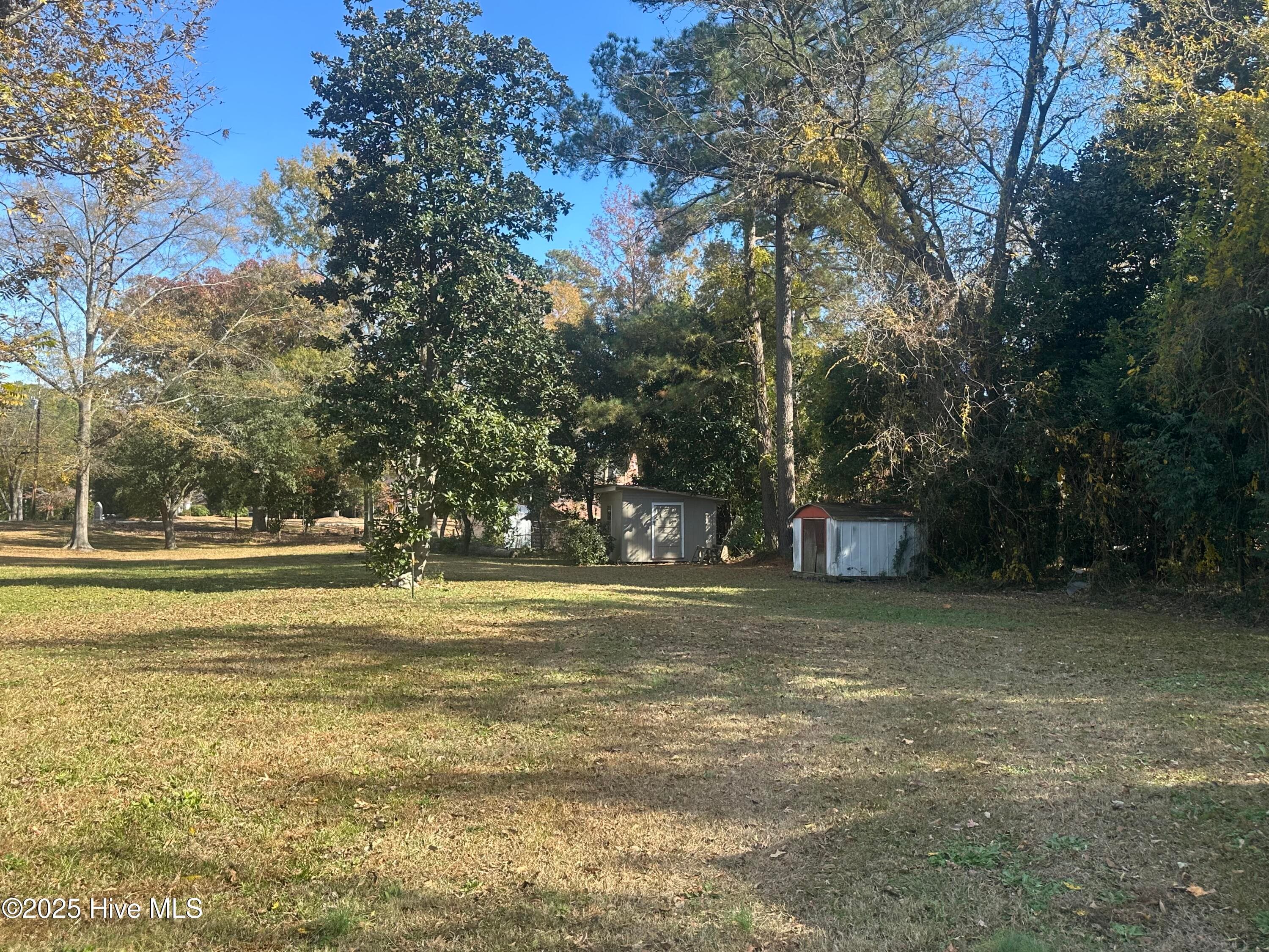 Single Family Residence at 412 Lanoca Avenue, Laurinburg, NC 28352, photo 4 of 24