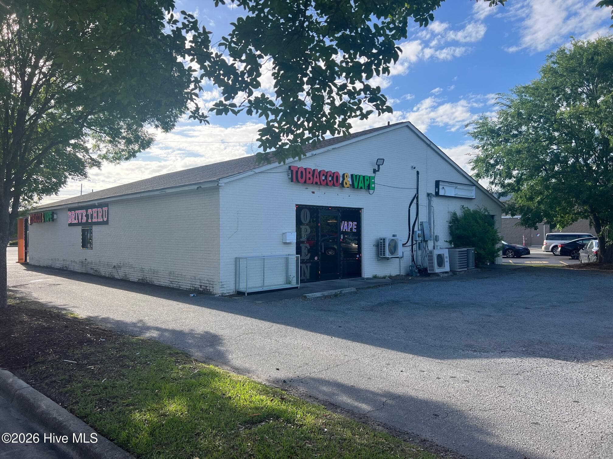 Commercial Sale at 1412 Carolina Avenue, Washington, NC 27889, photo 6 of 8