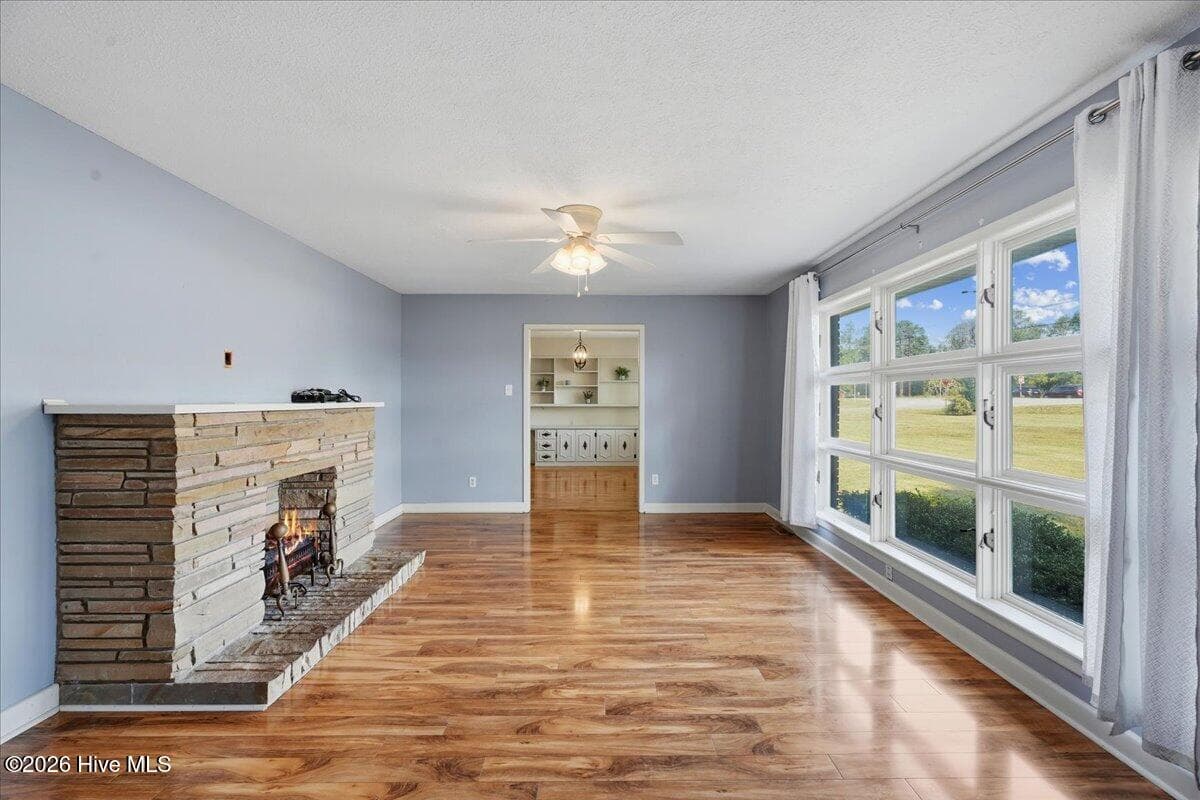 Single Family Residence at 1618 W US 70 Hwy W, Goldsboro, NC 27530, photo 18 of 56