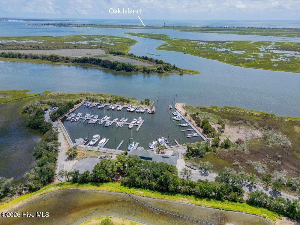 Townhouse at 818 Indigo Village Court, Southport, NC 28461, photo 41 of 45