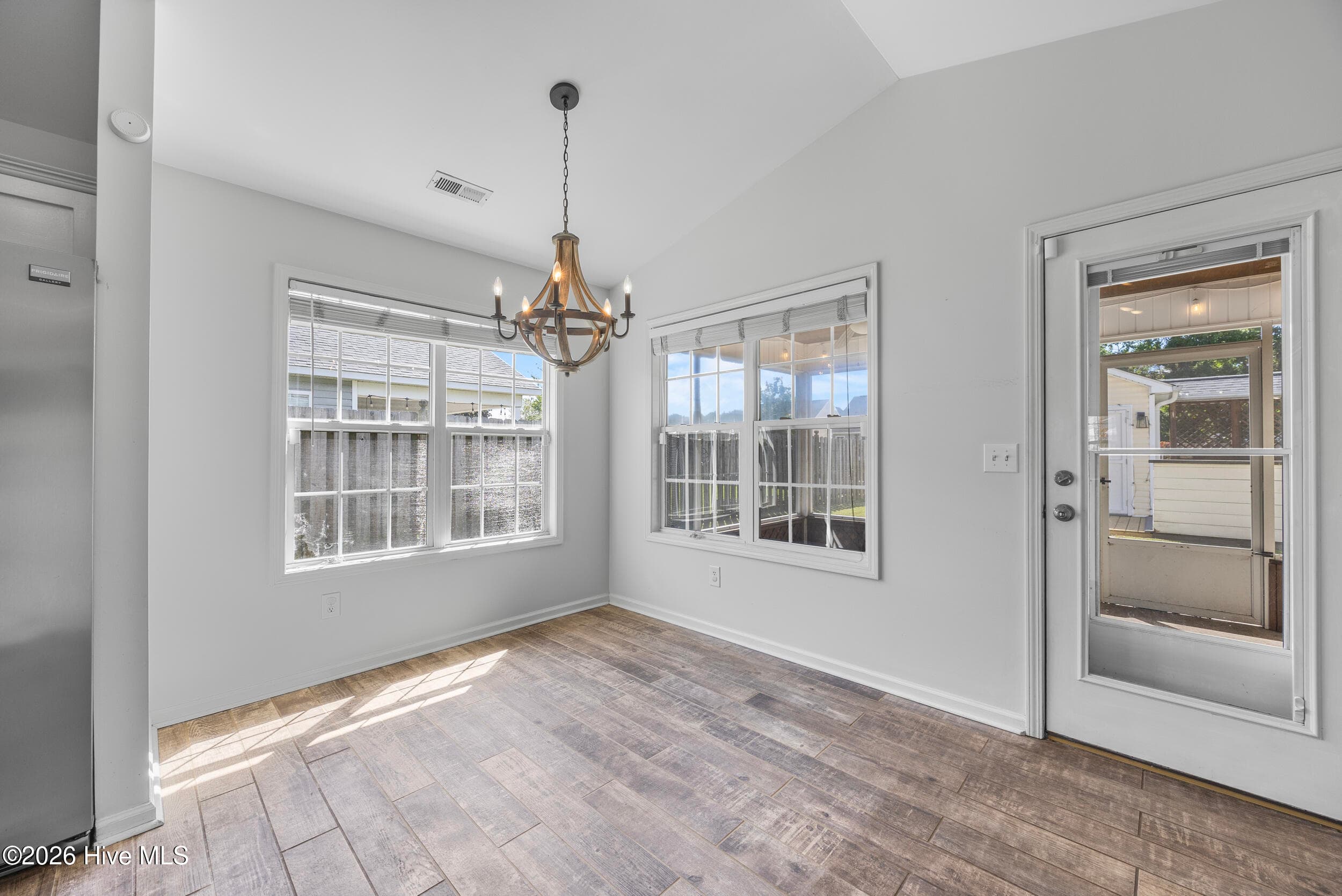 Single Family Residence at 605 Brookbend Drive, Wilmington, NC 28411, photo 17 of 40