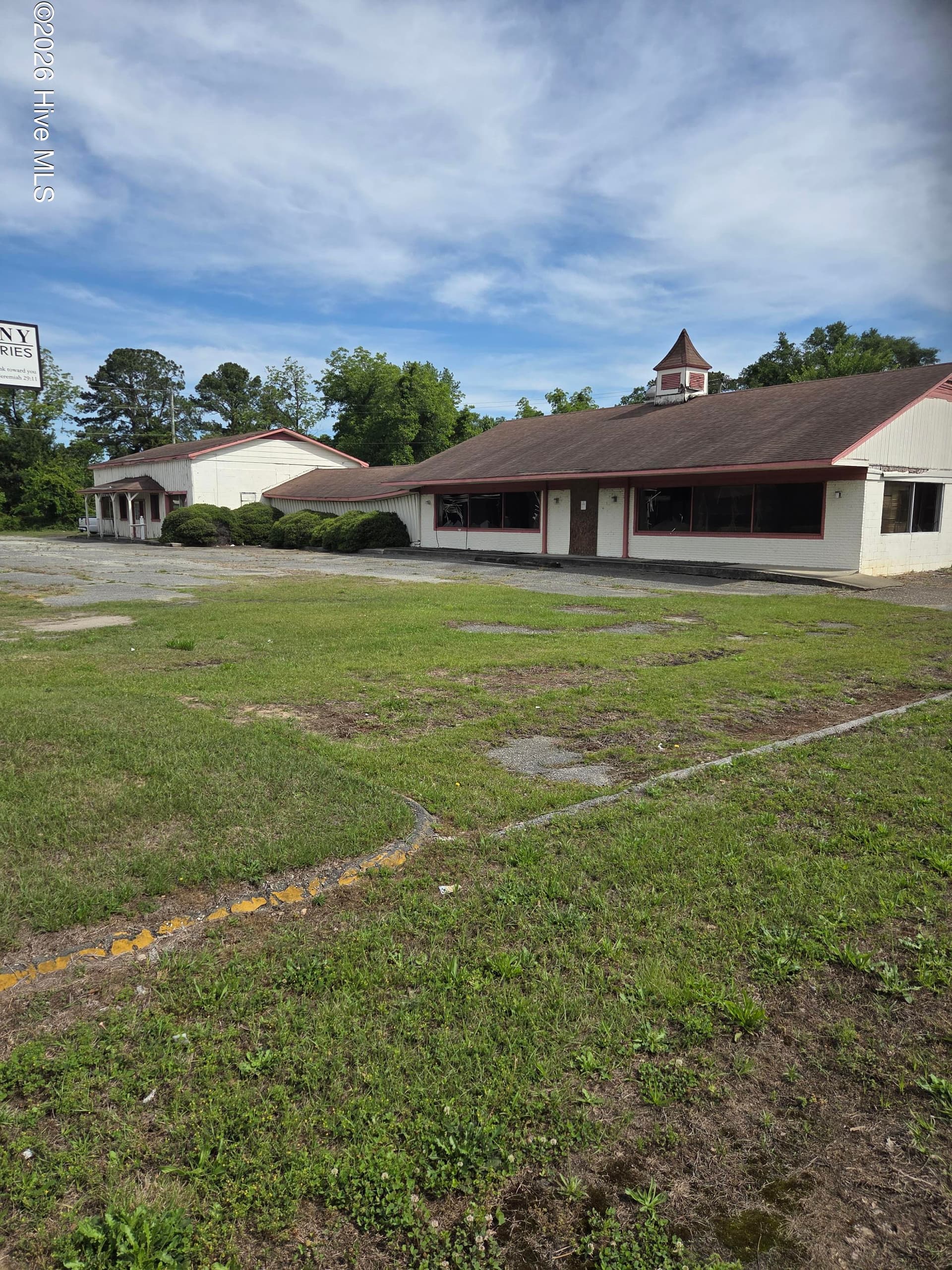 Commercial Sale at 508 E New Bern Road, Kinston, NC 28504