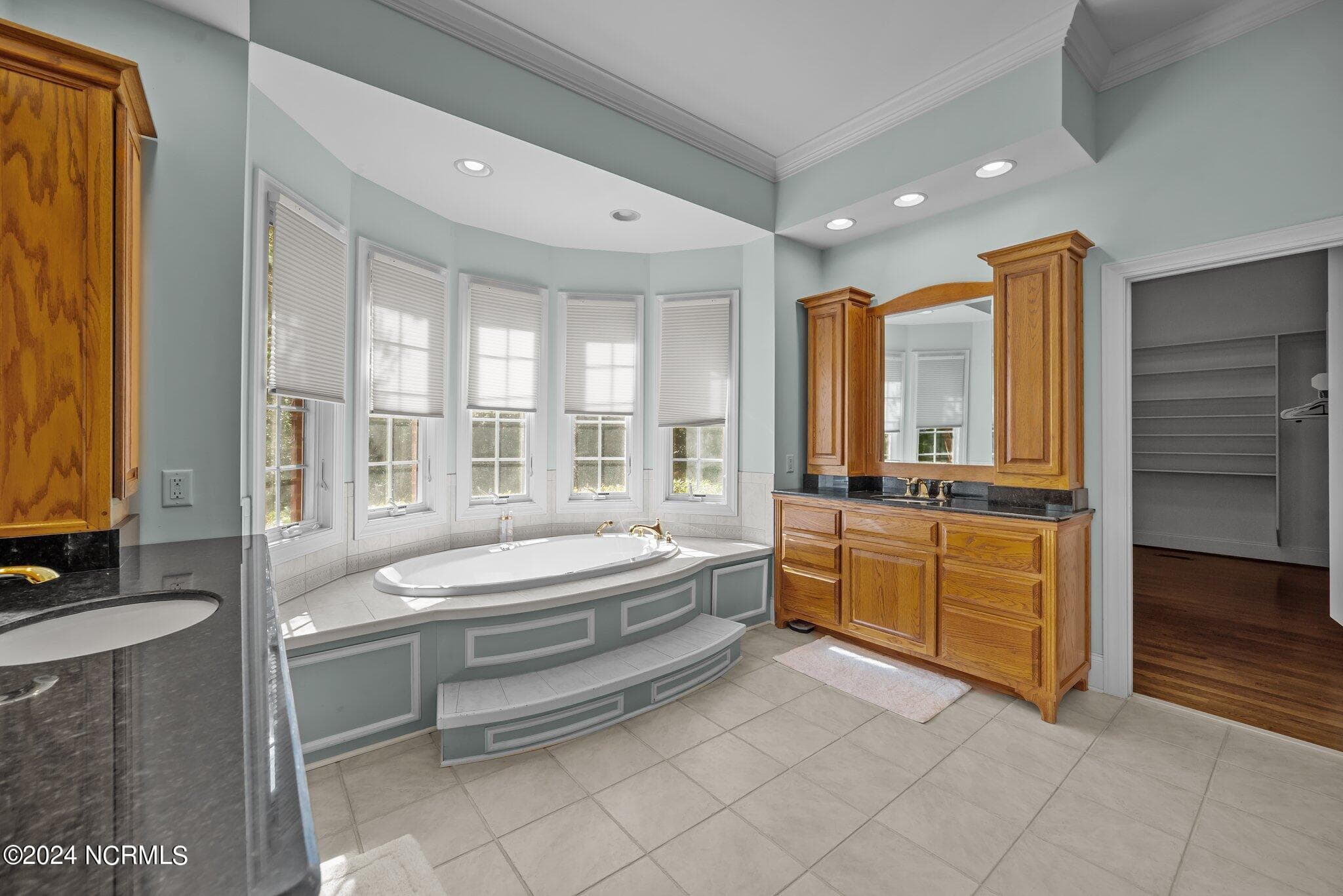 Single Family Residence at 450 Cox Road, Washington, NC 27889, Washington, photo 24 of 74