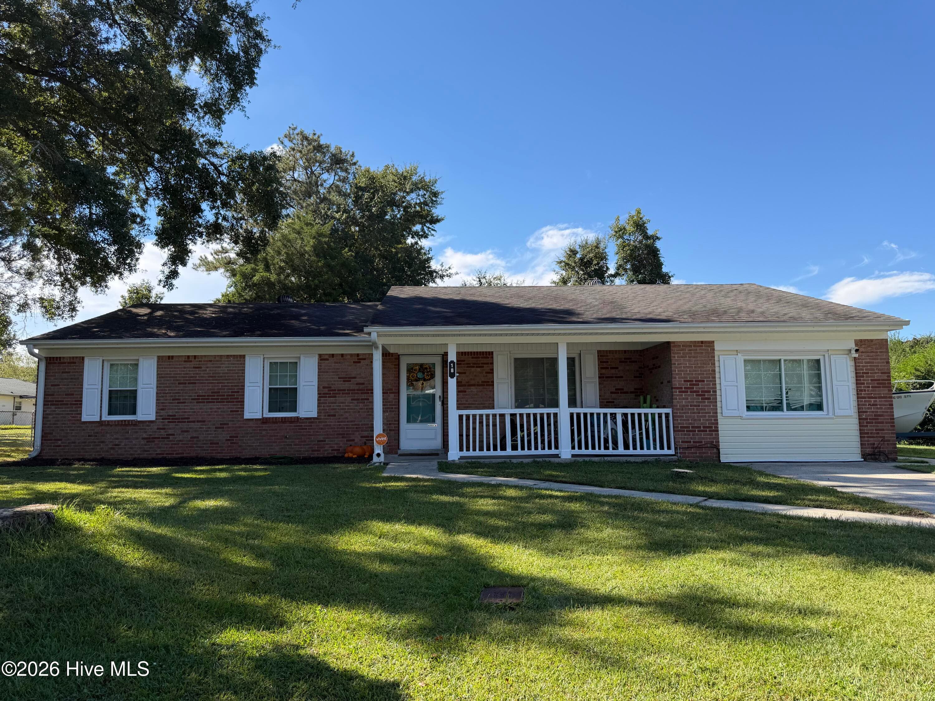 18 Walnut Drive, Jacksonville, NC 28546
