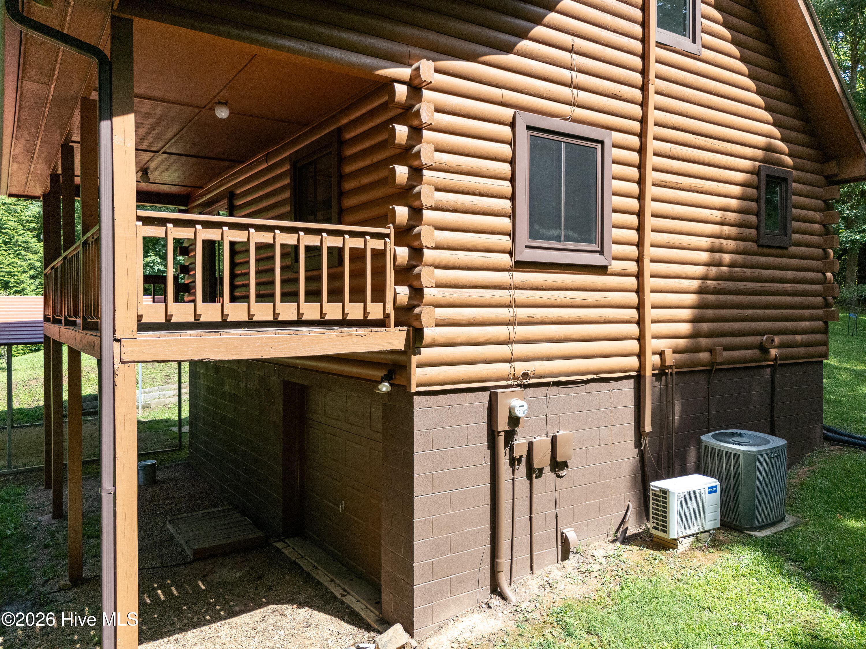 Single Family Residence at 44 Red Wolf Trail, Blairsville, GA 30512, photo 27 of 46