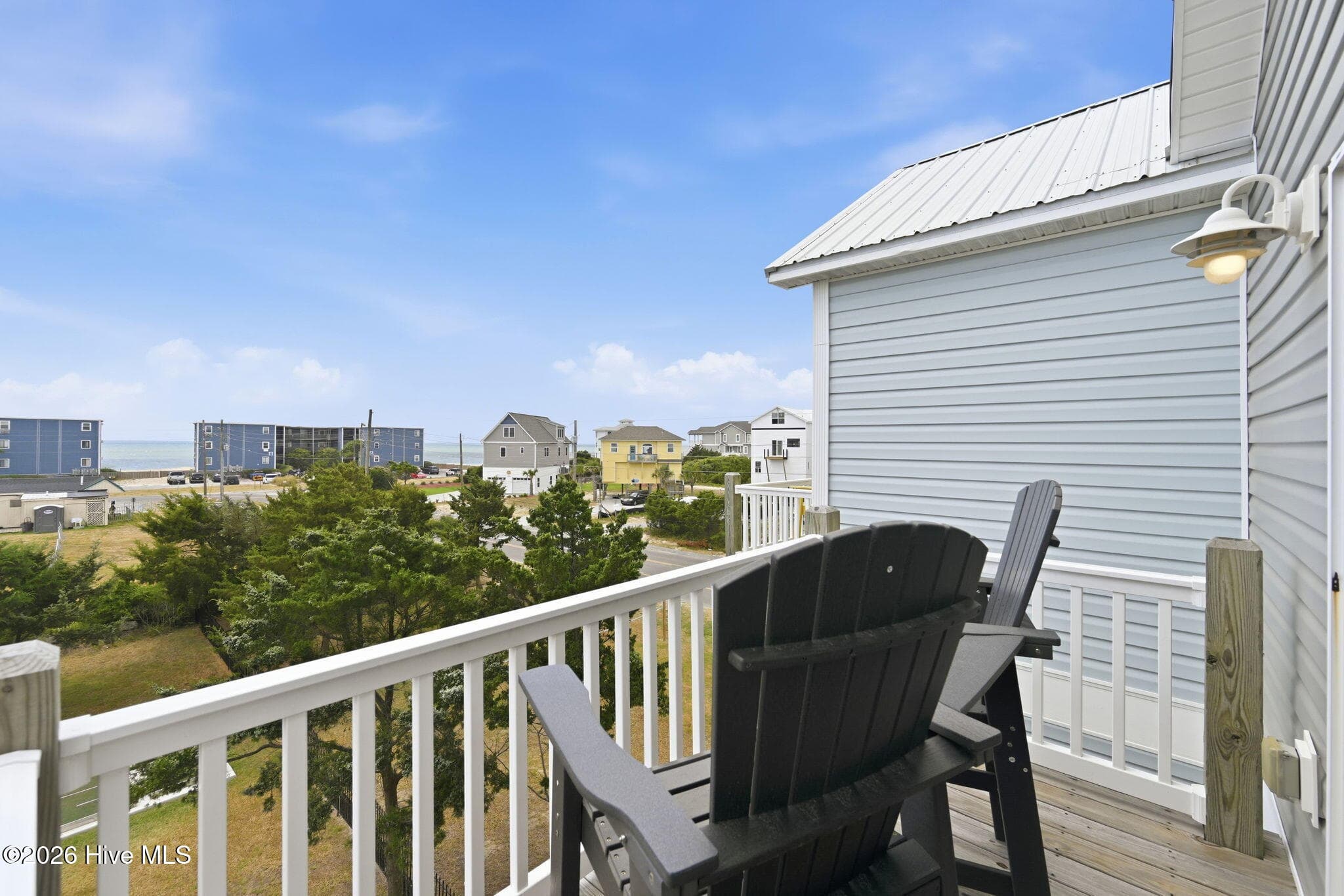 Townhouse at 124 Sea Gull Lane, North Topsail Beach, NC 28460, photo 19 of 48