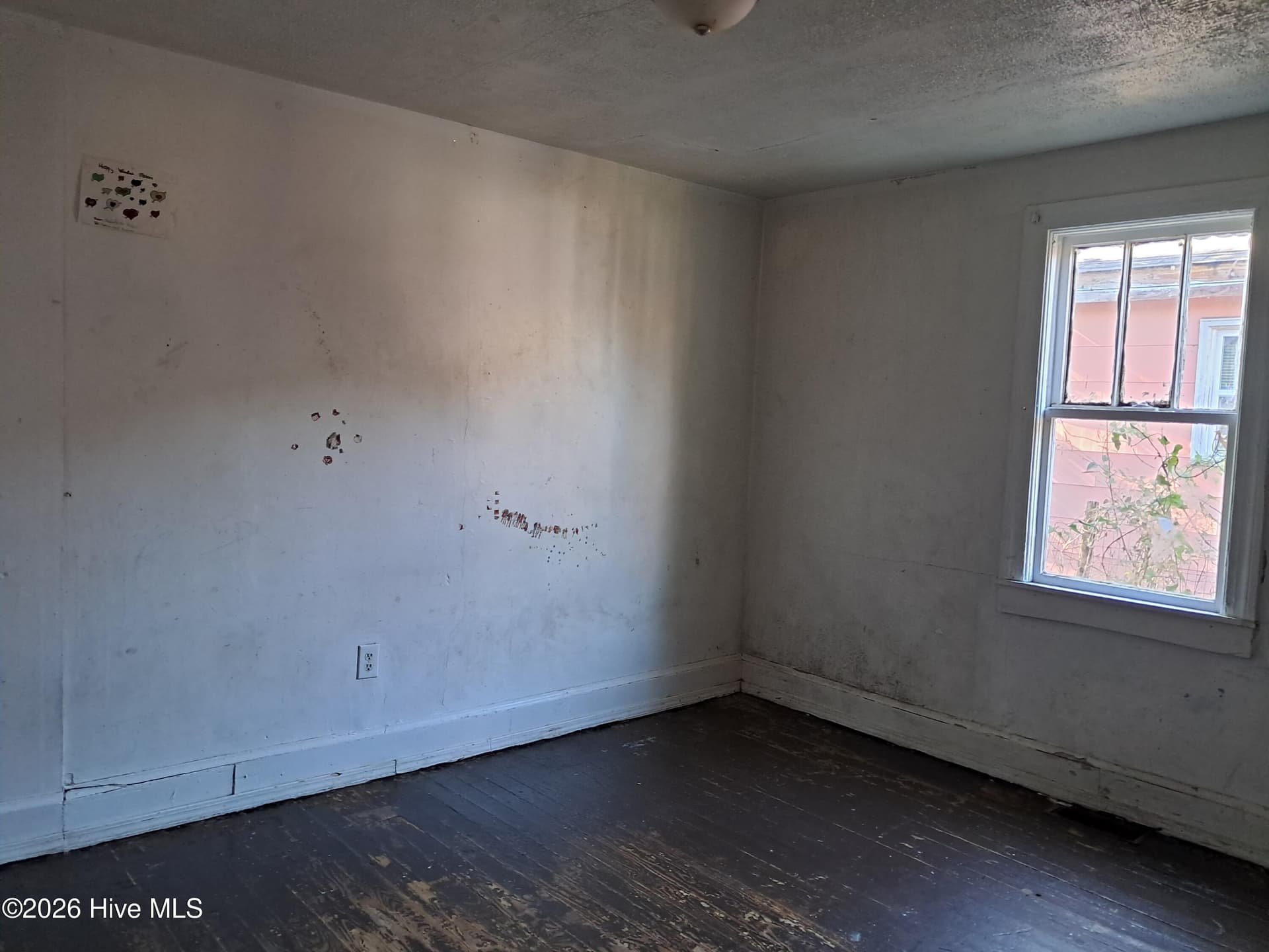 Middle Bedroom - 509 Lincoln Street, Kinston, NC 28501