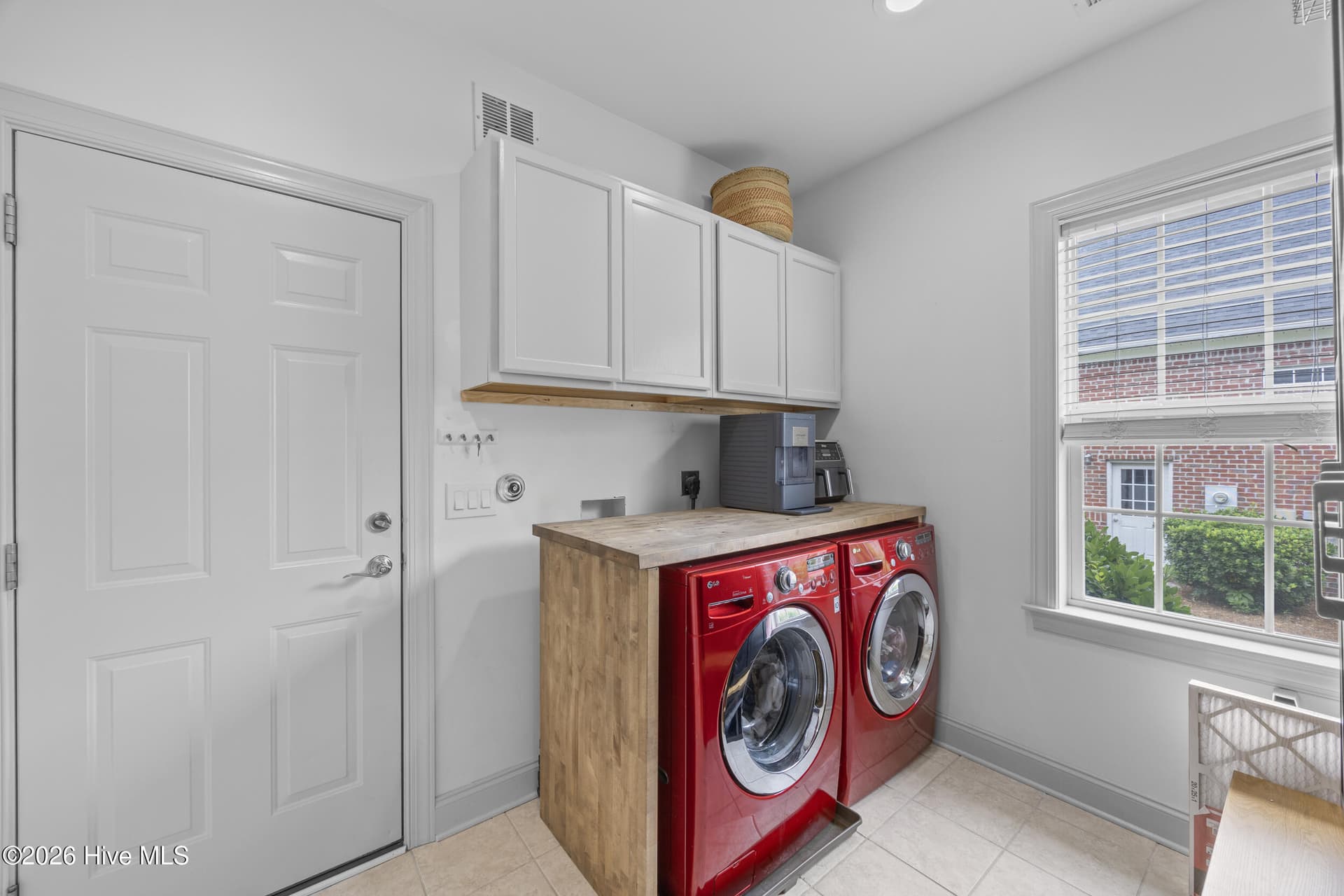 Single Family Residence at 322 Lockerby Lane, Wilmington, NC 28411, photo 60 of 94