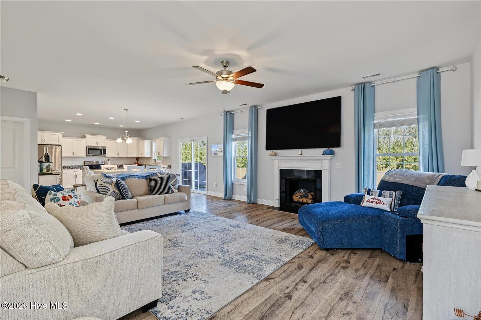 open floor plan - 12 N Ardsley Lane, Rocky Point, NC 28457