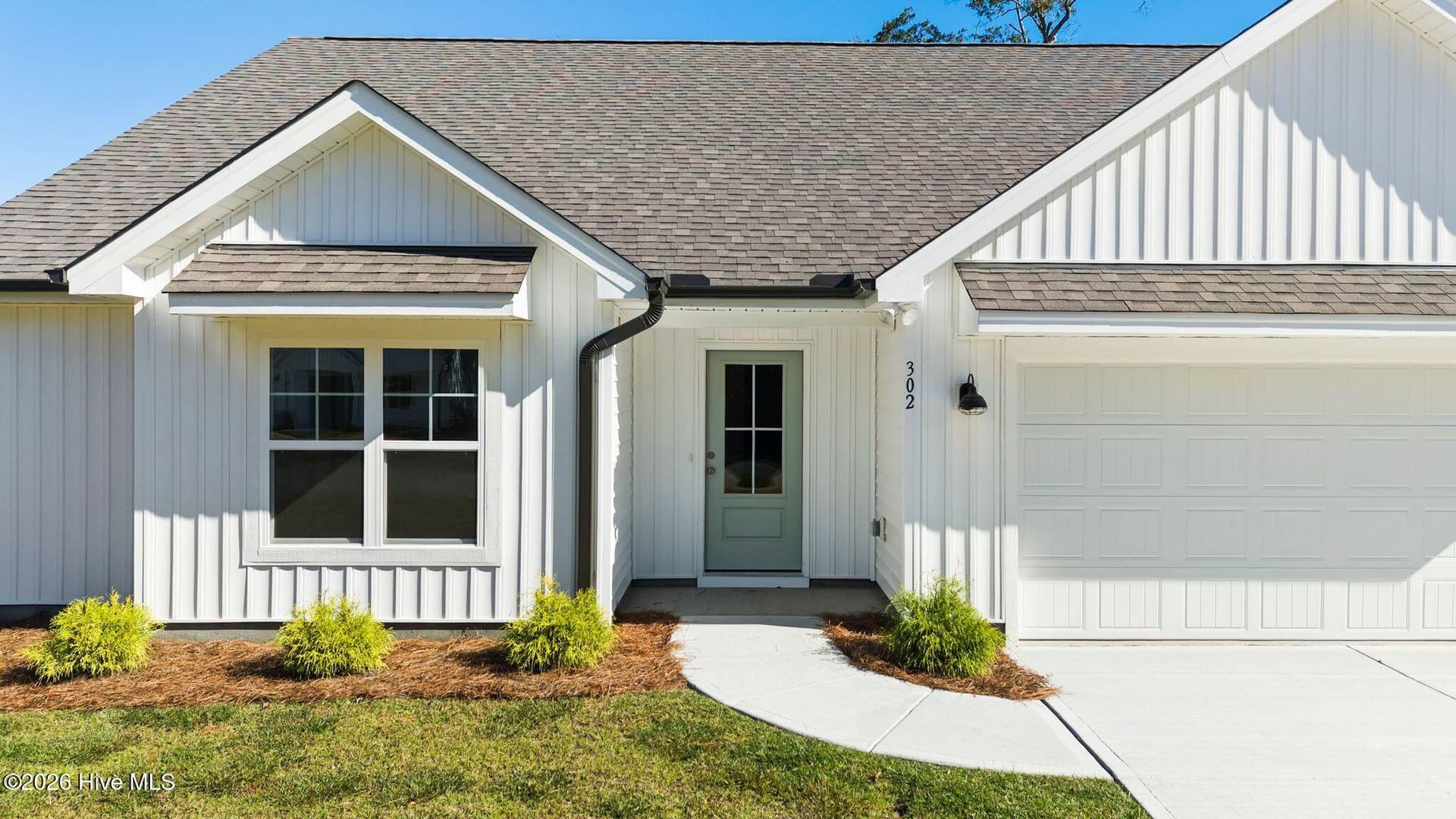 Single Family Residence at 302 Riva Ridge, Burgaw, NC 28425, photo 7 of 73