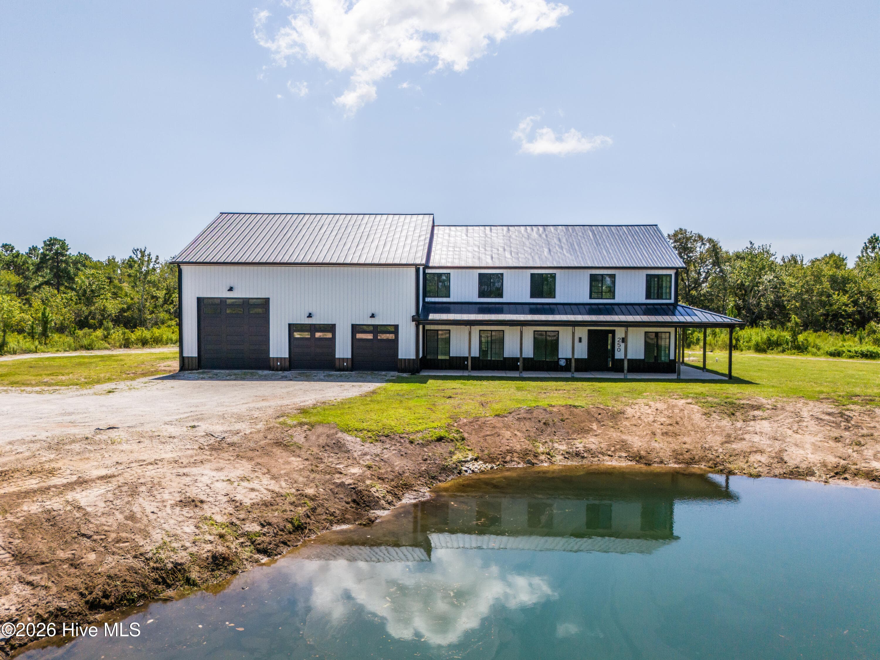 Single Family Residence at 250 Pilchers Branch Road, Holly Ridge, NC 28445, photo 3 of 75