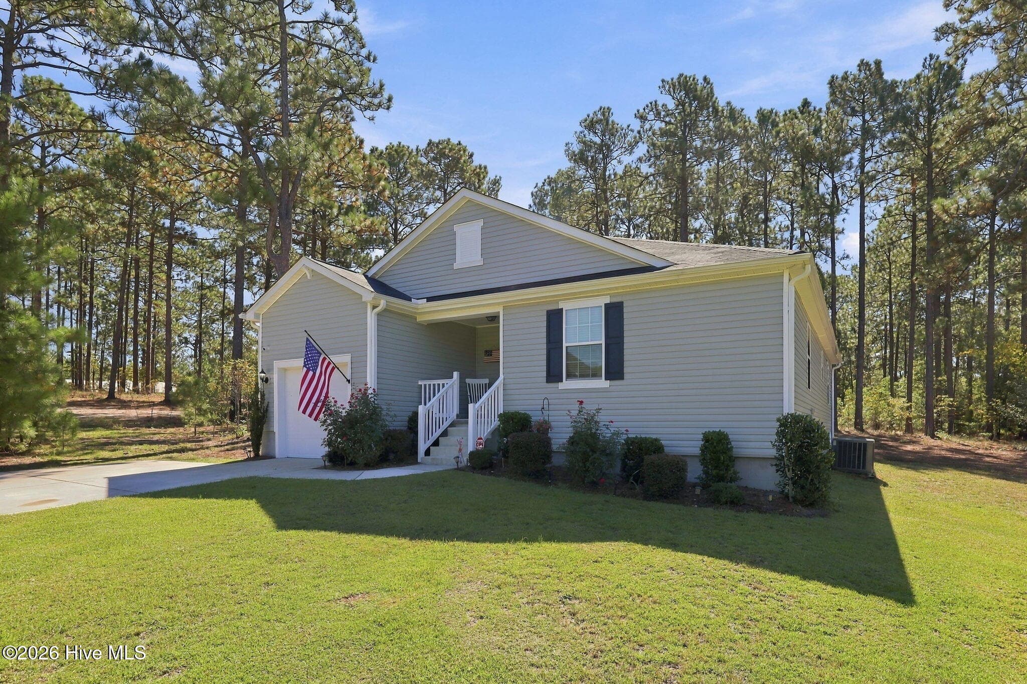 Single Family Residence at 253 Mildred Way, Aberdeen, NC 28315, photo 2 of 49