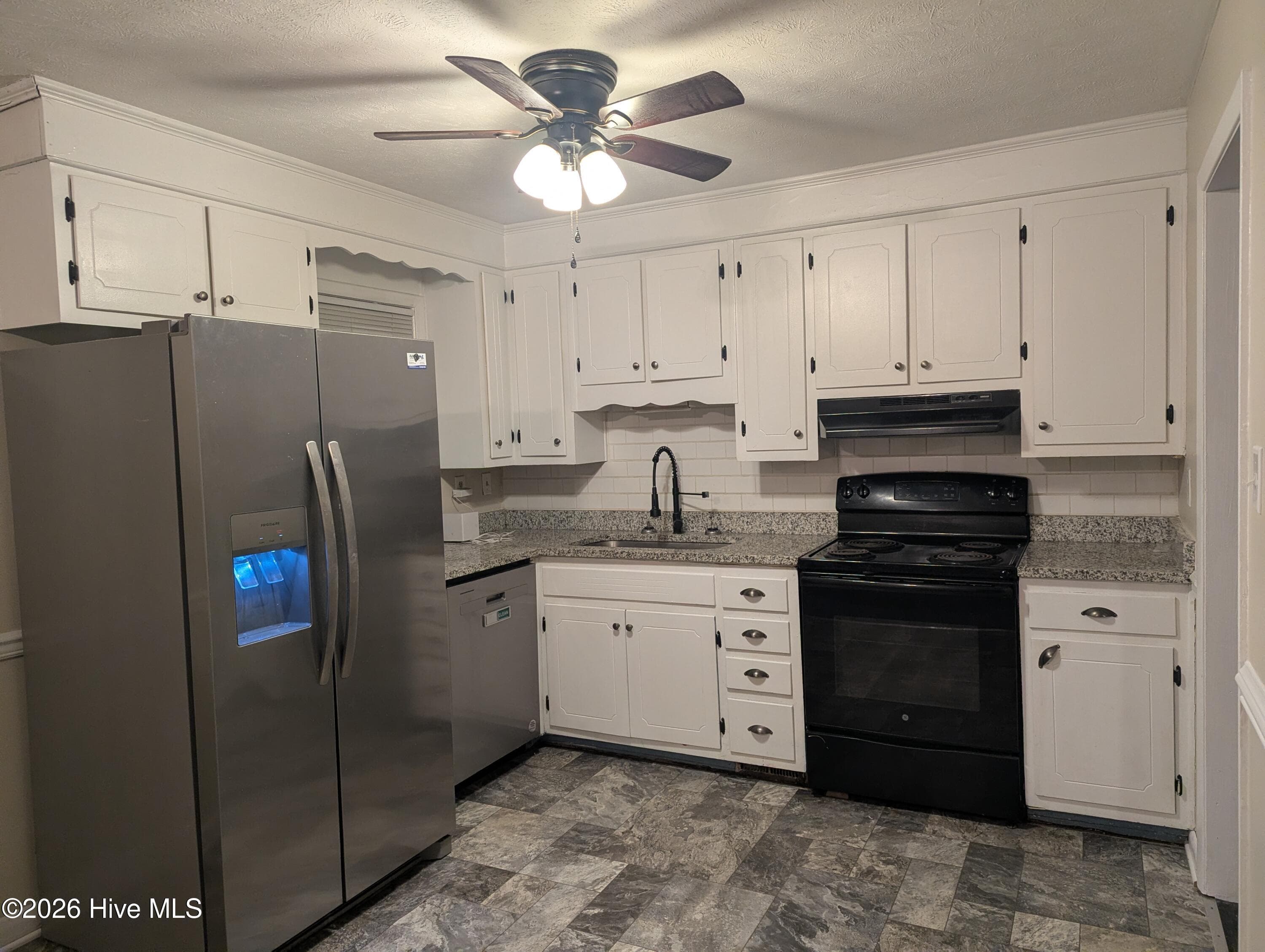 Single Family Residence at 1020 Riverside Circle, Spring Lake, NC 28390, photo 13 of 32