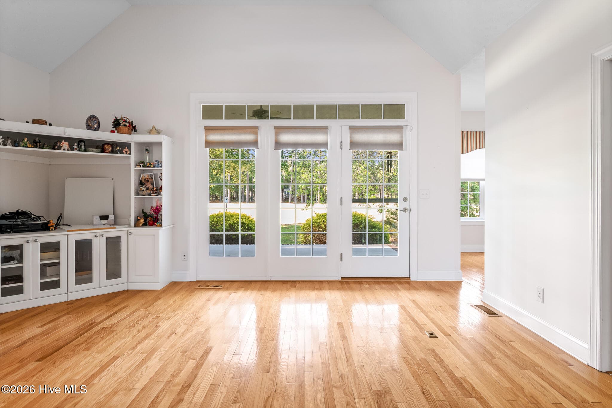 Single Family Residence at 402 Lockwood Lane SW, Supply, NC 28462, photo 5 of 75