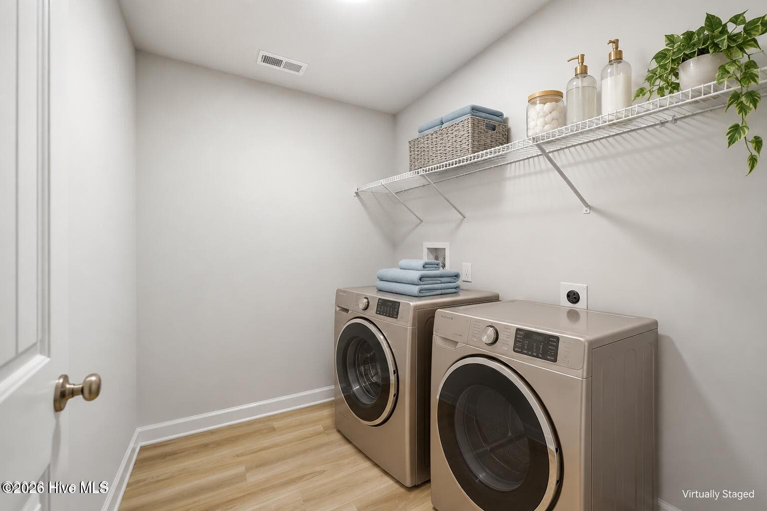 Single Family Residence at 2980 Tucker Hill Drive, Grimesland, NC 27837, photo 30 of 63