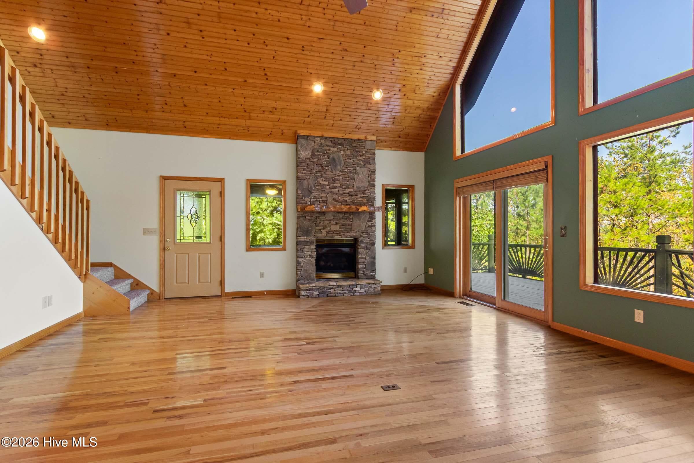 Single Family Residence at 75 Mountain Overlook Drive, Murphy, NC 28906, photo 11 of 80