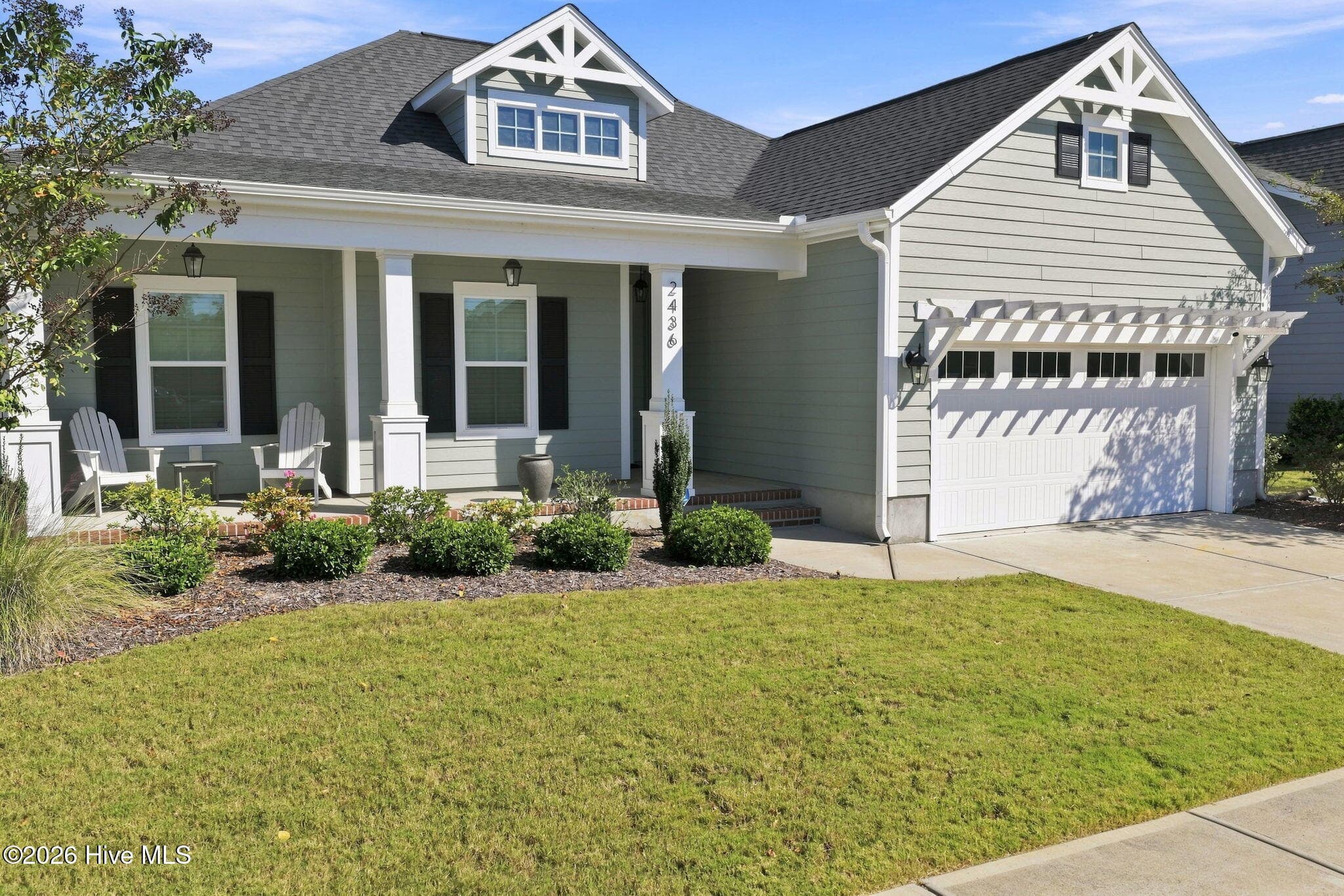 Single Family Residence at 2436 Lakeside Circle, Wilmington, NC 28401, photo 5 of 56