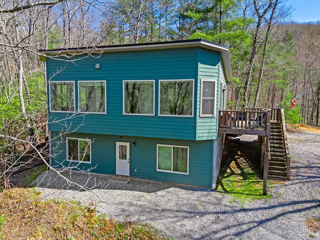 Single Family Residence at 285 Peachtree Mtn Est Road, Murphy, NC 28906, photo 73 of 82