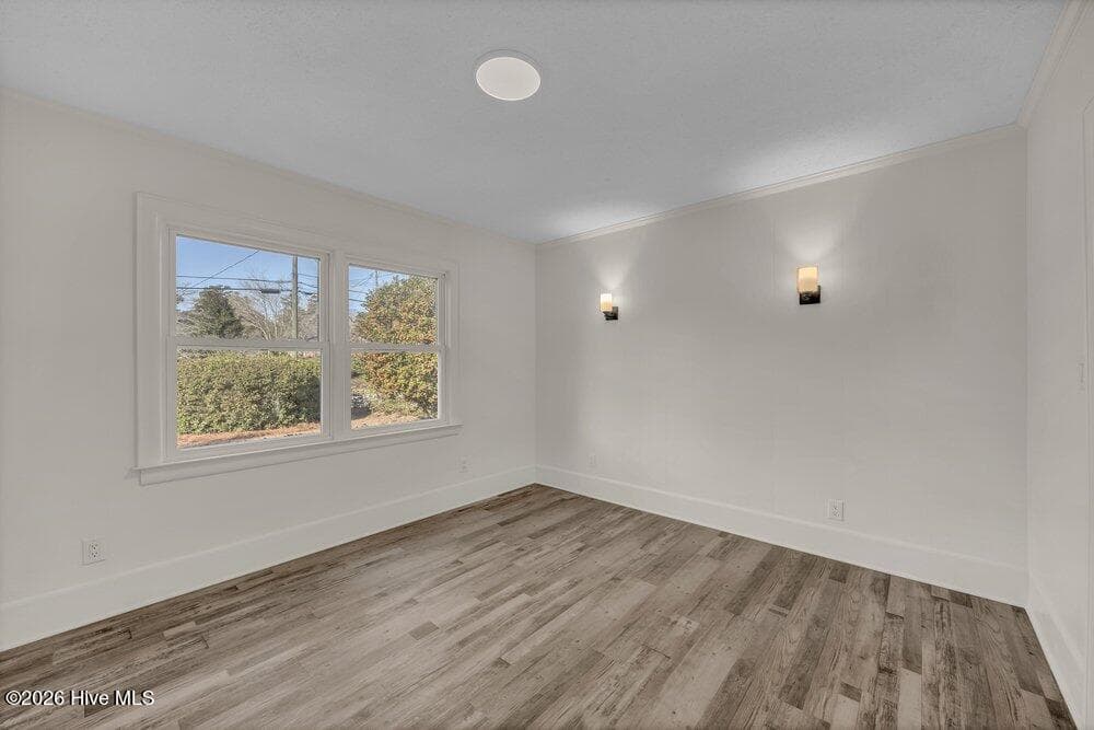 Single Family Residence at 329 Wayne Drive, Wilmington, NC 28403, photo 6 of 45