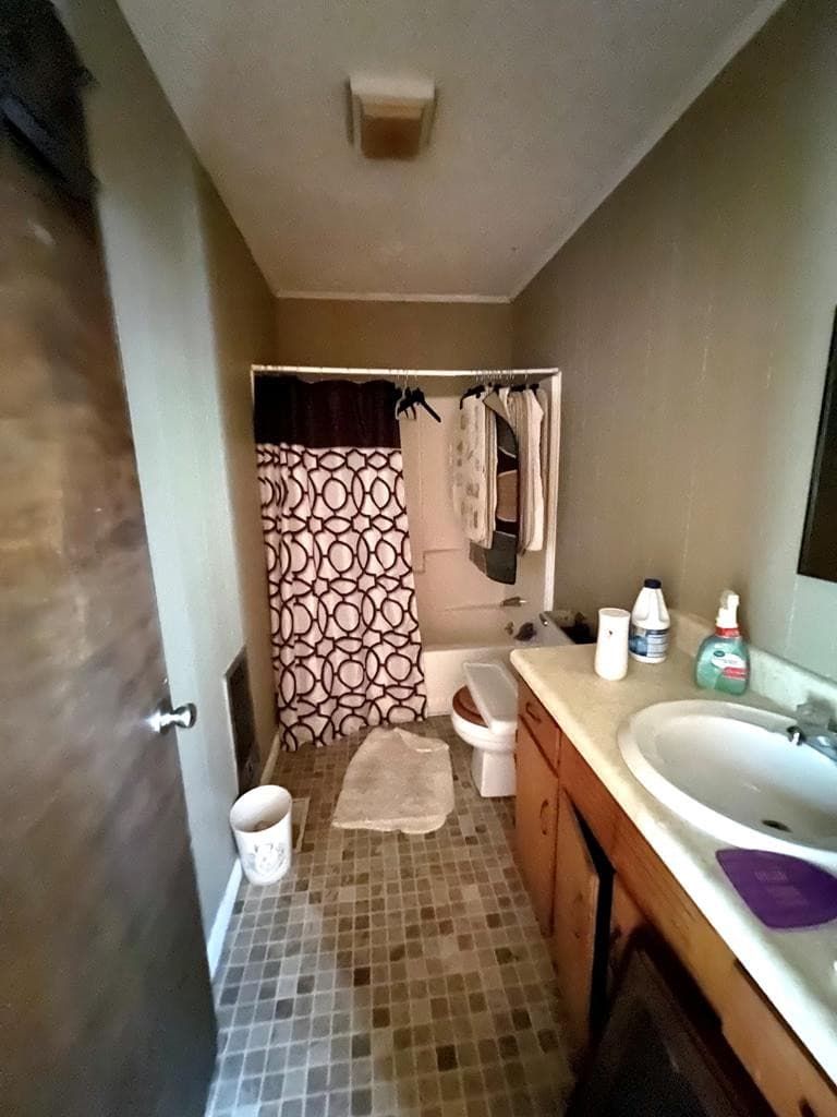 Residential at 1050 US Highway 19, Topton, NC 28781, photo 12 of 31