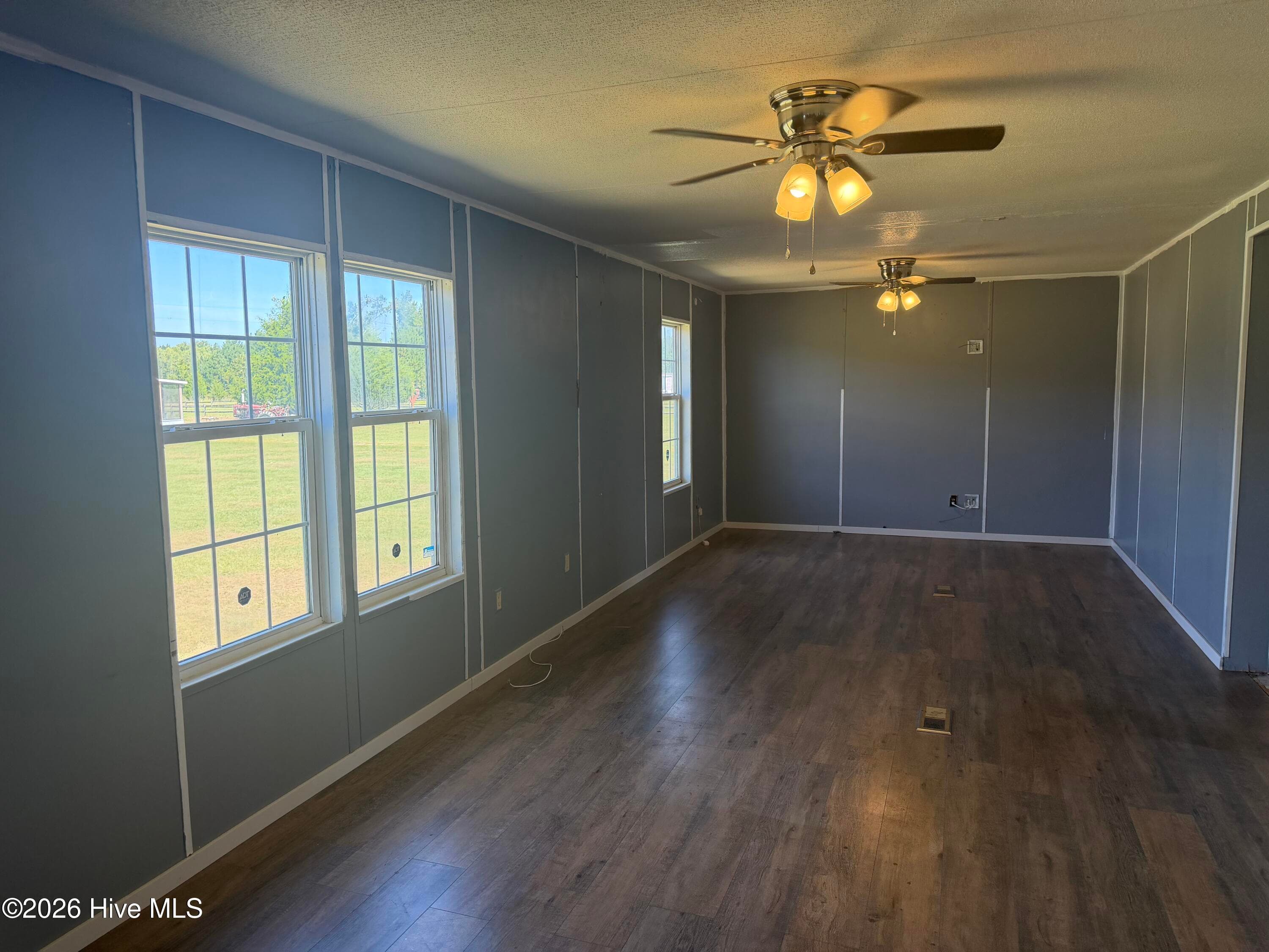 Manufactured Home at 2976 Bynum Farm Road, Pinetops, NC 27864, photo 8 of 23