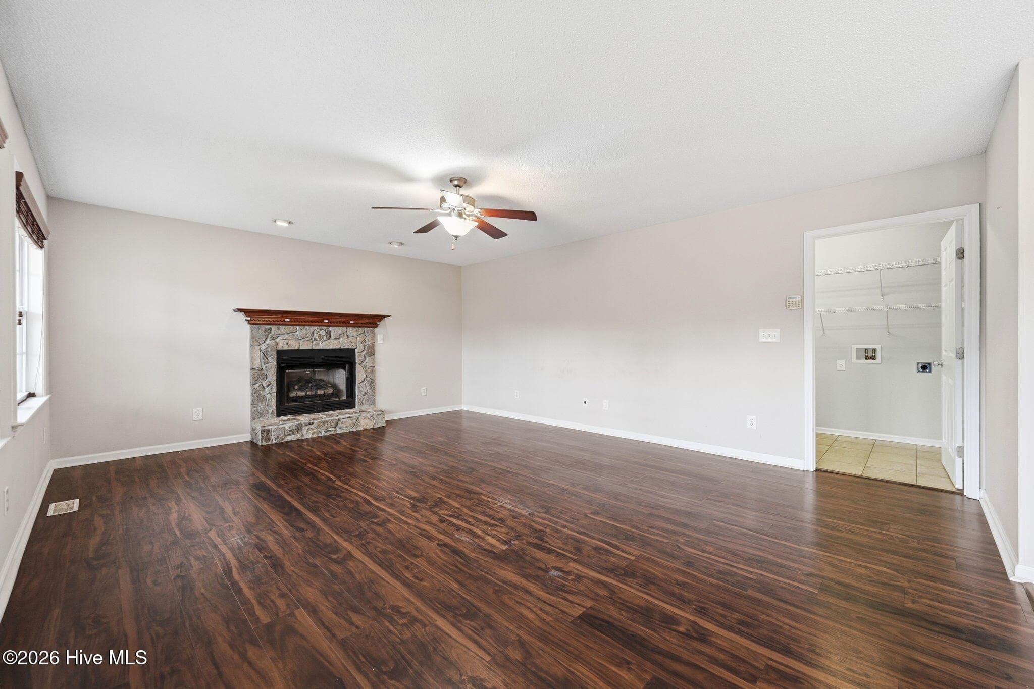 Single Family Residence at 101 Ellington Place, Jacksonville, NC 28540, photo 38 of 100