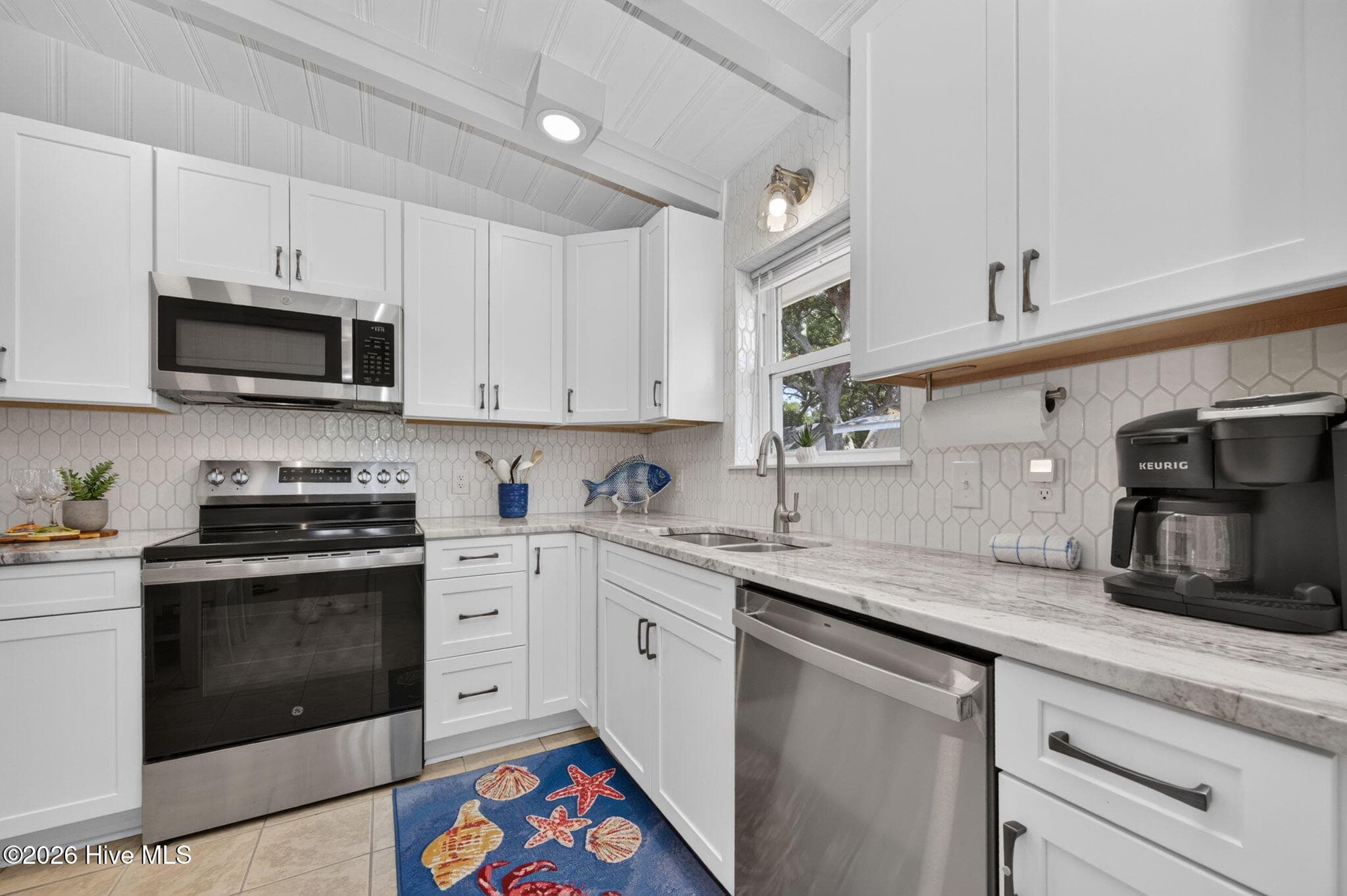 Single Family Residence at 105 SE 76th Street, Oak Island, NC 28465, photo 9 of 28