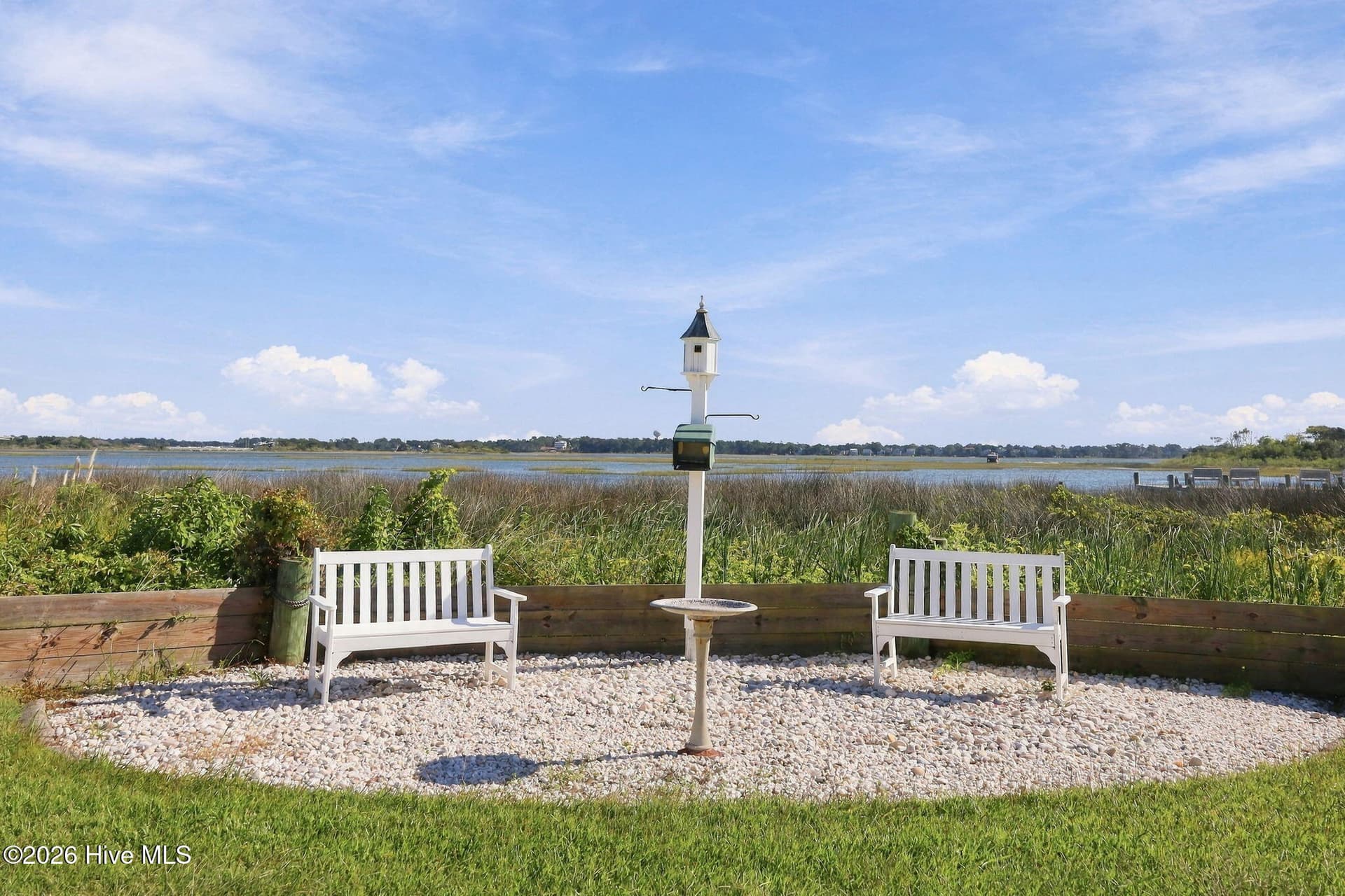 one of multiple sitting areas! - 105 Magens Court W, Cedar Point, NC 28584