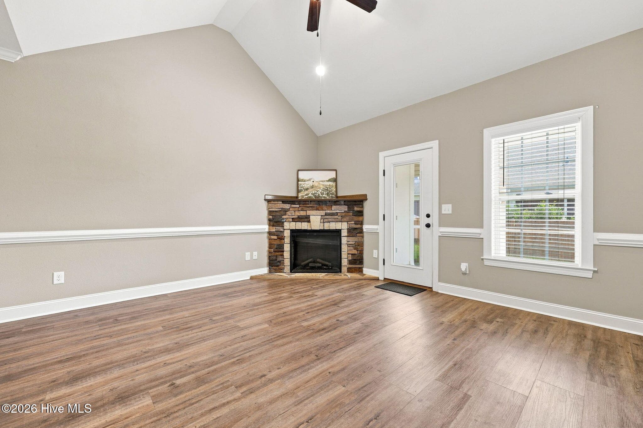 Townhouse at 1701 Cambria Drive B, Greenville, NC 27834, photo 13 of 37