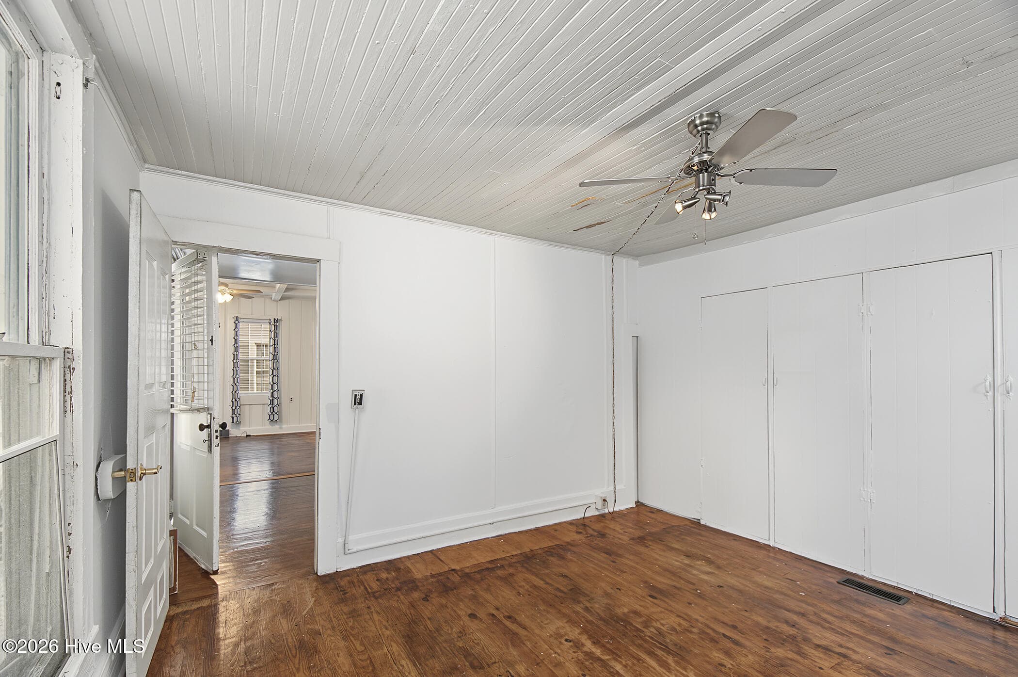 Single Family Residence at 212 Orange Street, Beaufort, NC 28516, photo 10 of 37