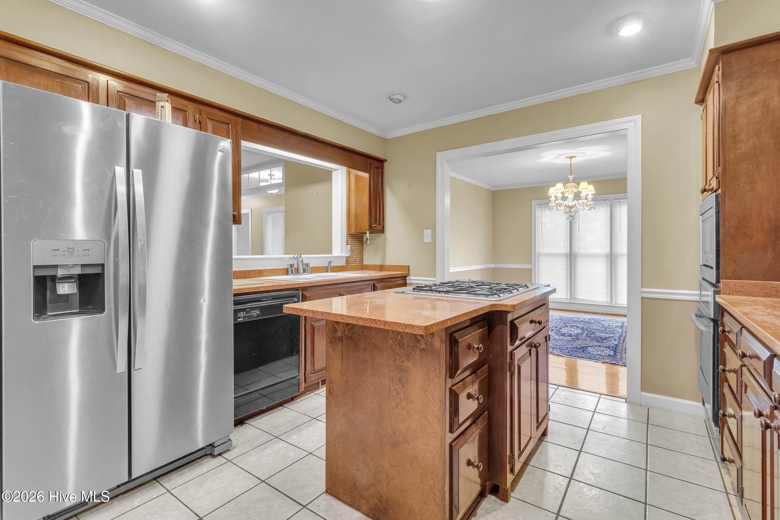 Single Family Residence at 2514 Hickory Street, New Bern, NC 28562, photo 9 of 33
