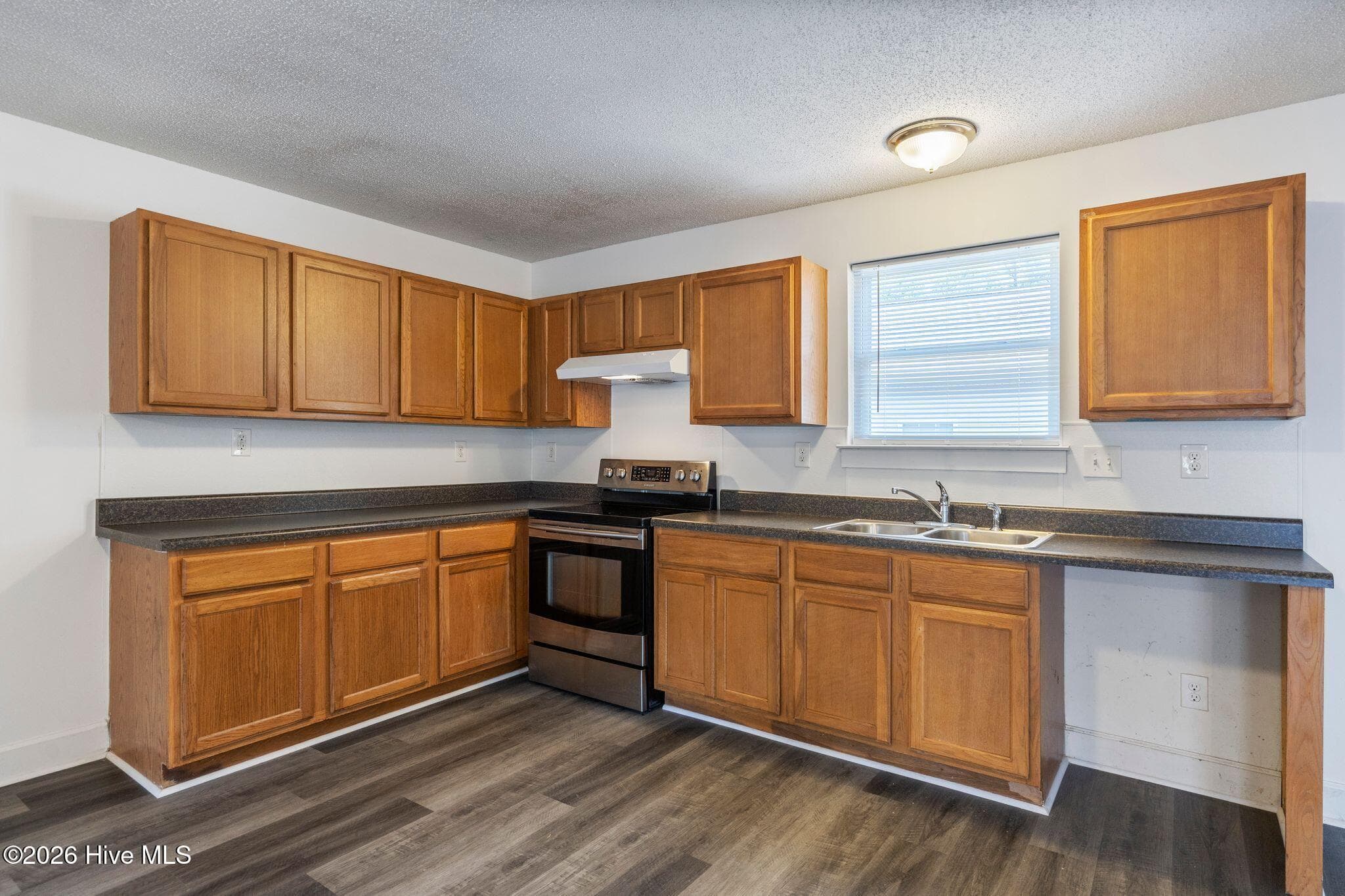 Single Family Residence at 3913 Prices Lane, Wilmington, NC 28405, photo 15 of 56