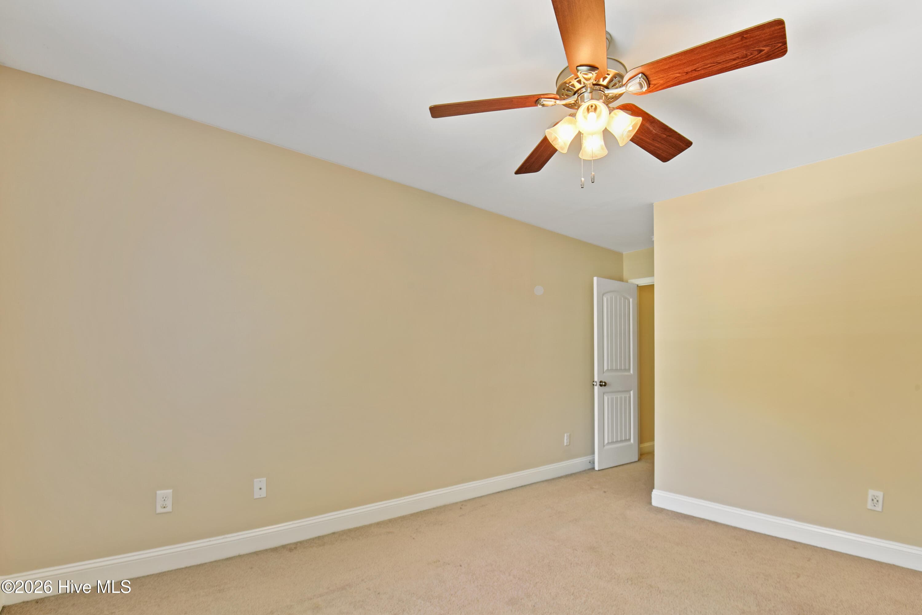 Single Family Residence at 143 Cornel Lane, Hampstead, NC 28443, photo 23 of 38