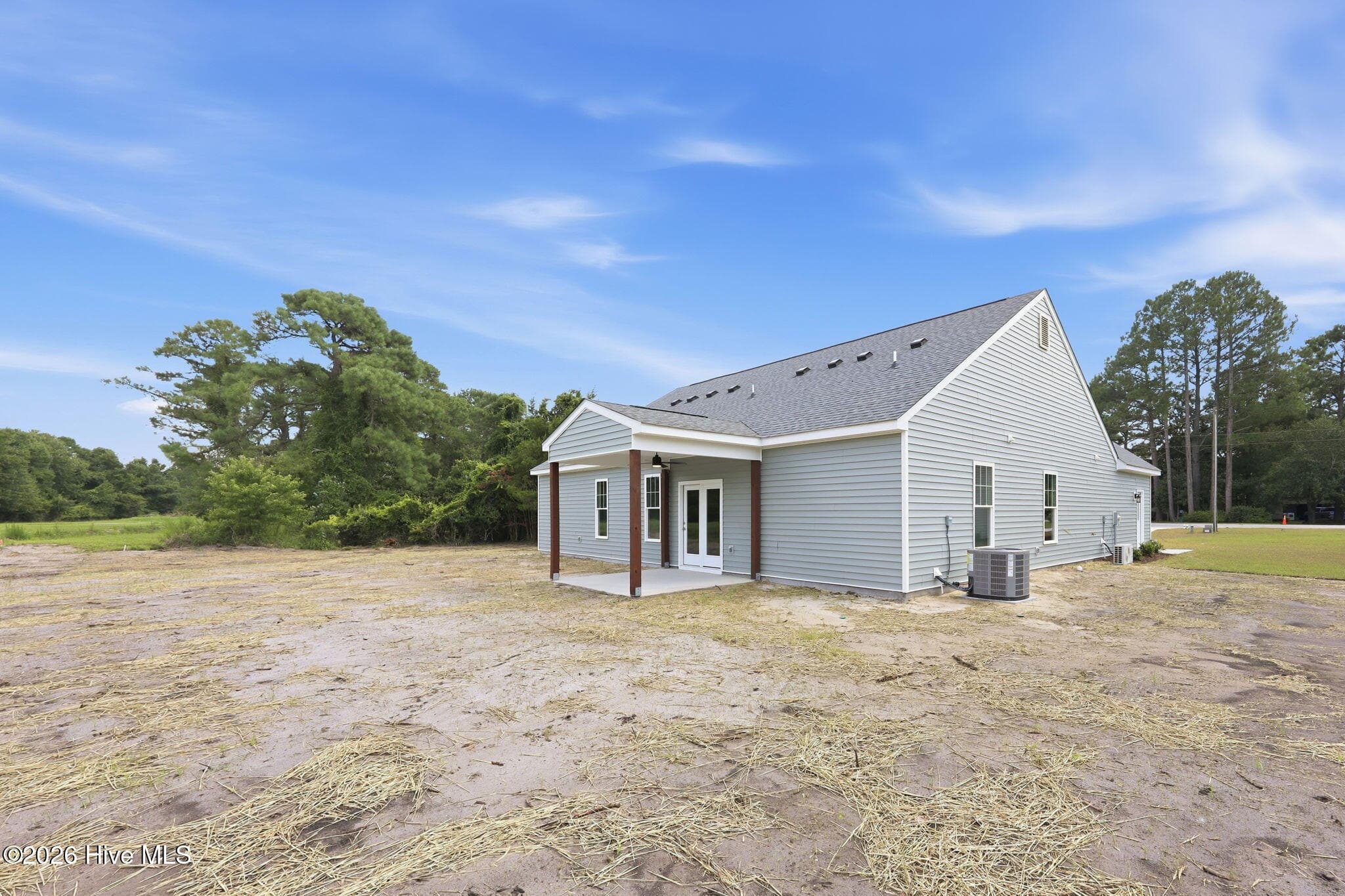 Single Family Residence at 1505 Mona Passage Court, New Bern, NC 28560, photo 3 of 3