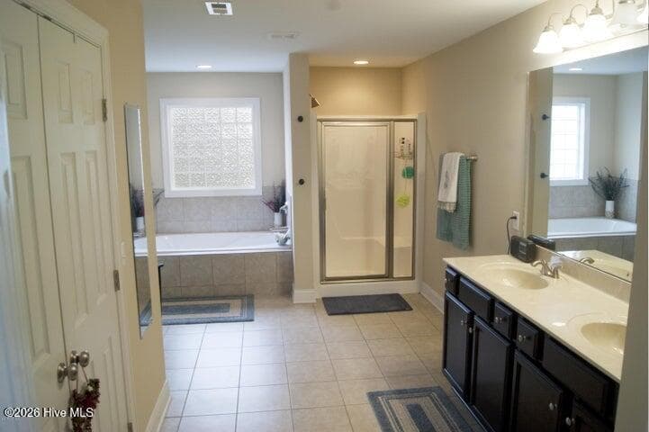 Single Family Residence at 803 Canvas Court, Swansboro, NC 28584, photo 52 of 102