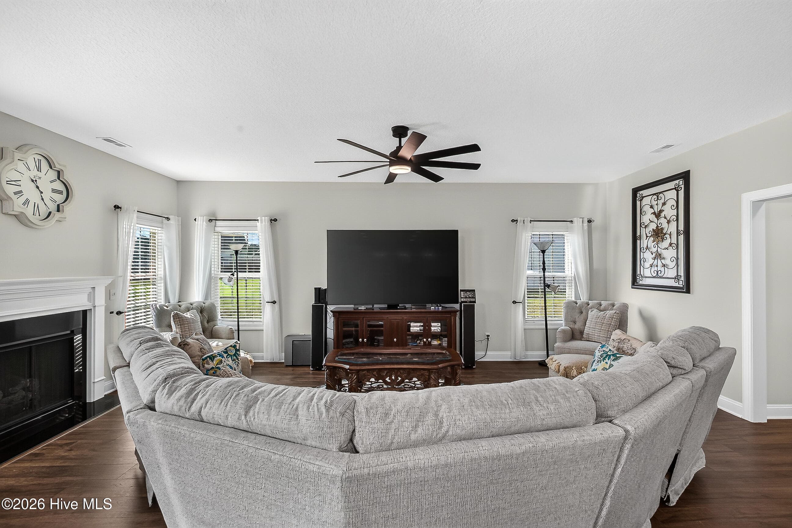 Single Family Residence at 318 Naval Store Drive, Jacksonville, NC 28546, photo 11 of 47