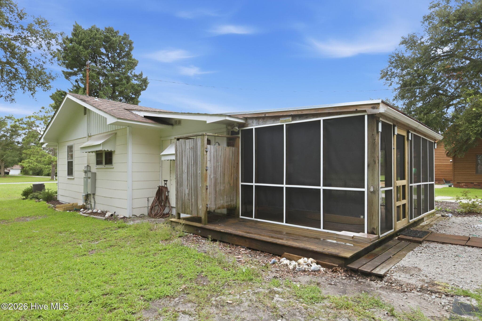 Outdoor Shower - 303 Cape Lookout Drive, Harkers Island, NC 28531, Harkers Island