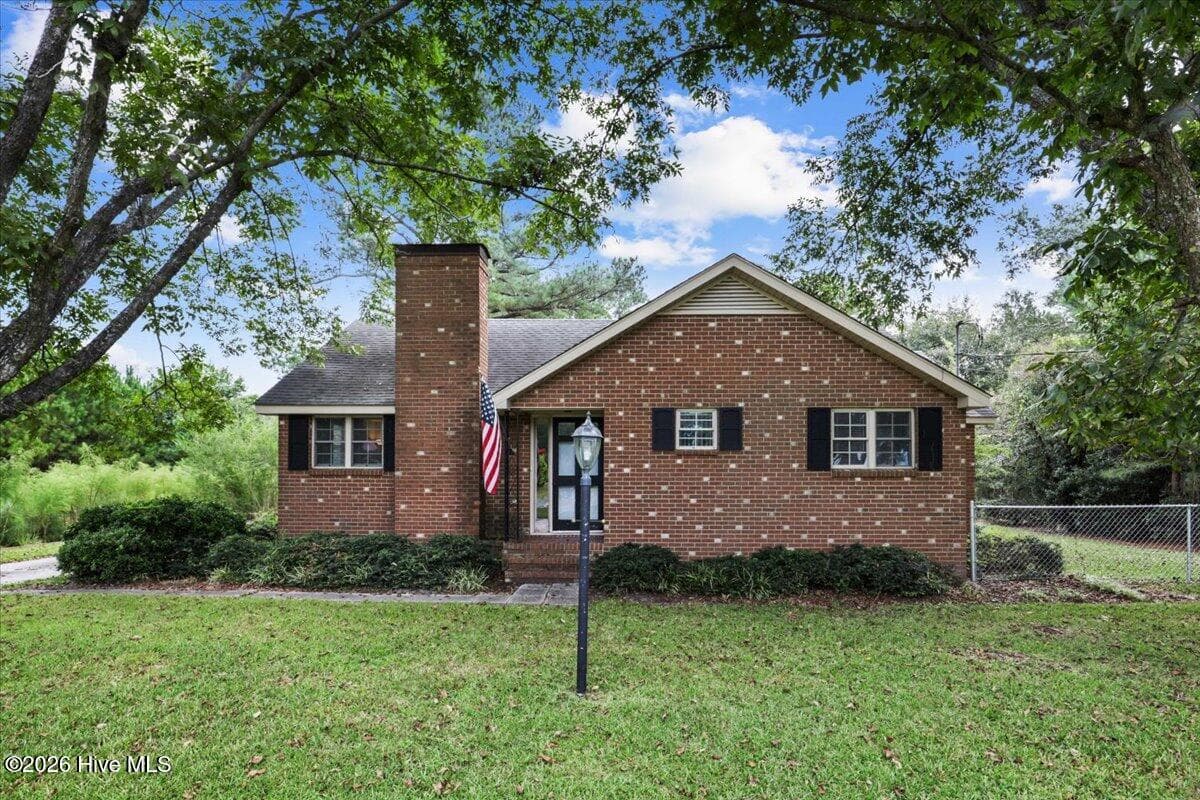 Single Family Residence at 489 Hwy 58 S, Kinston, NC 28504, photo 8 of 156